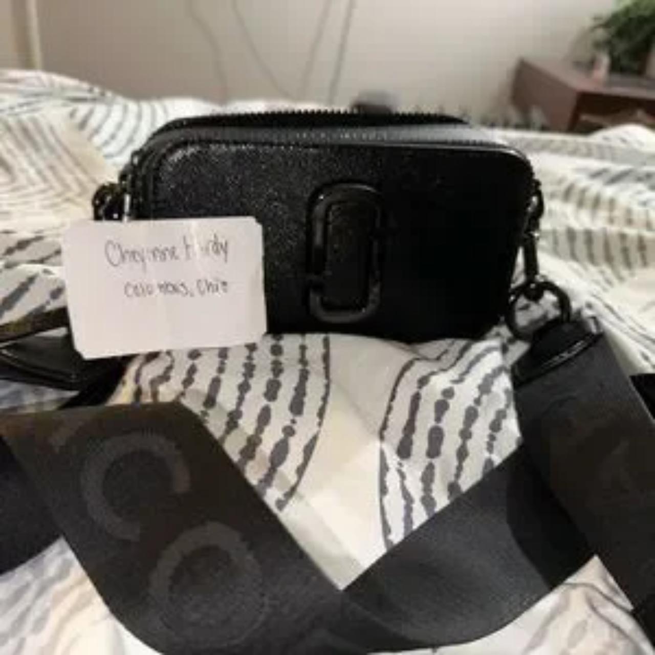 Authentic marc discount jacobs snapshot bag