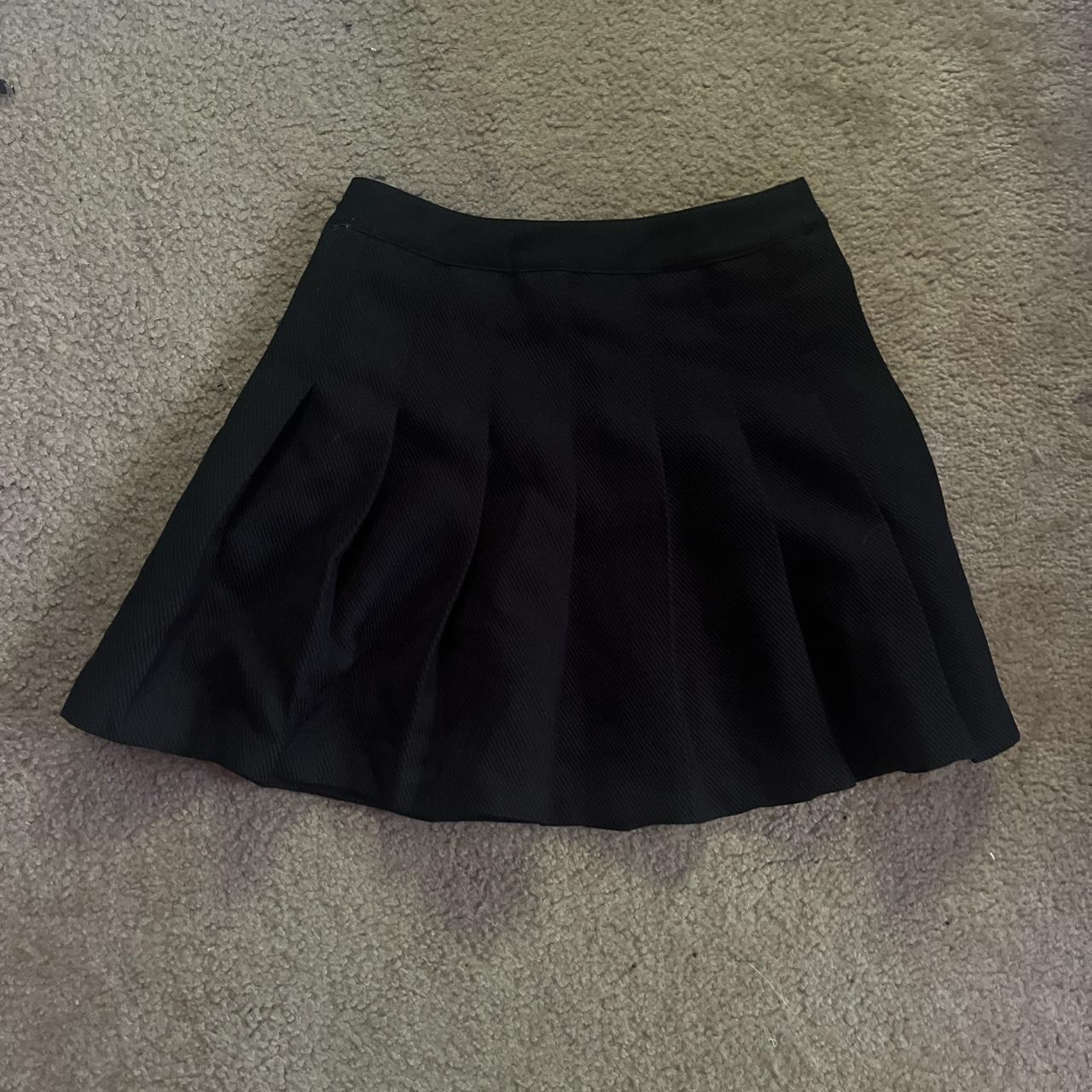 H&M Women's Black Skirt | Depop