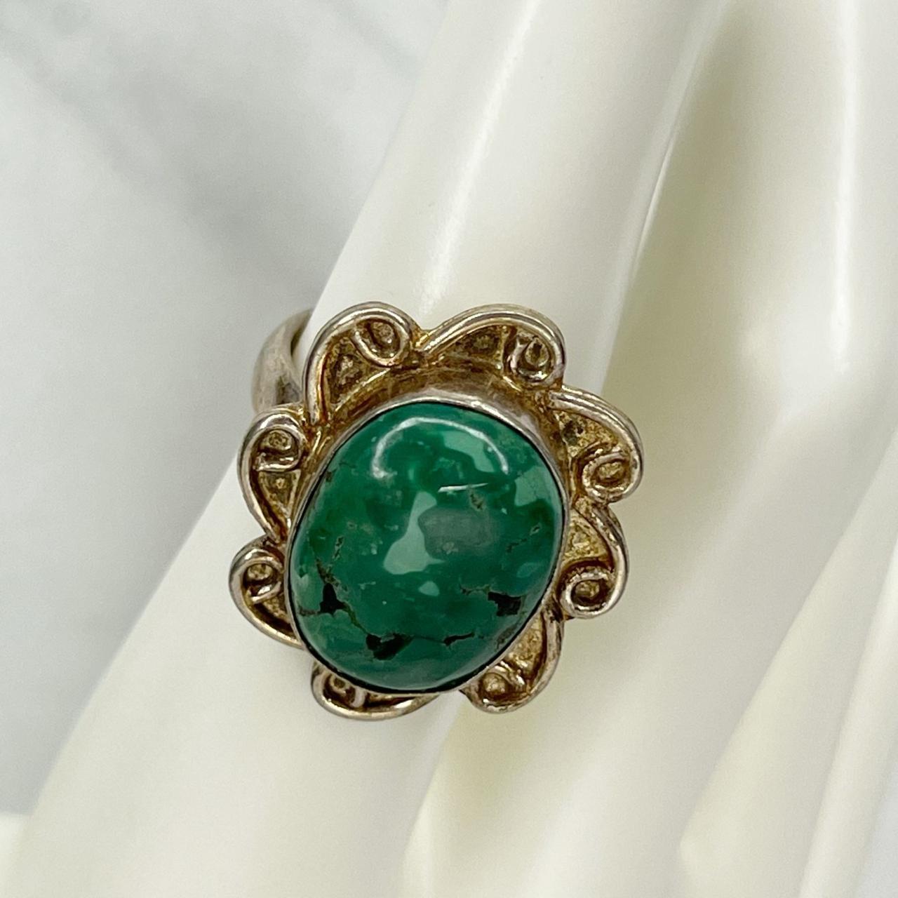 Vintage Cabochon Turquoise Flower Ring