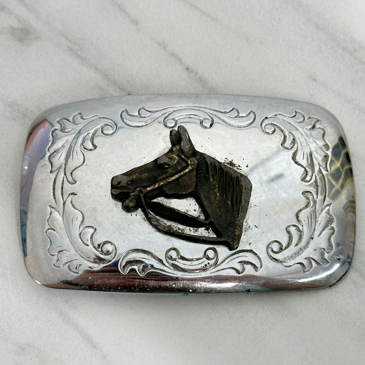 Vintage horse hotsell belt buckle