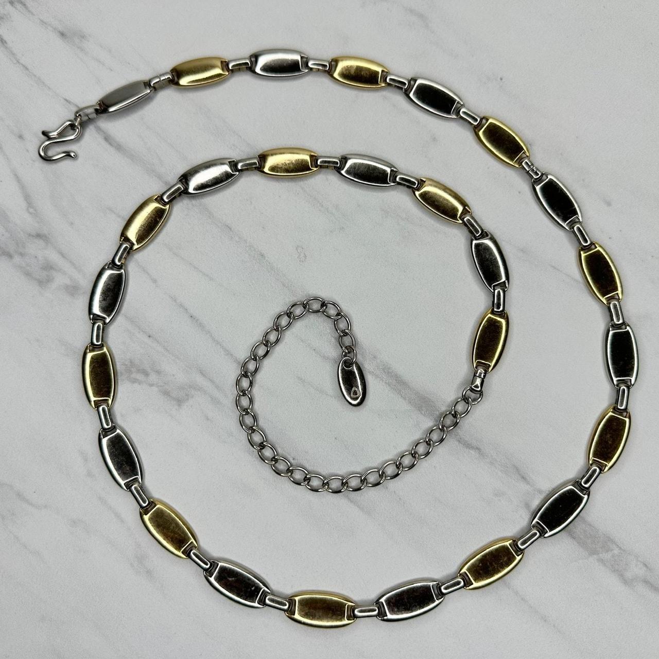 item listed by mkupobsessions