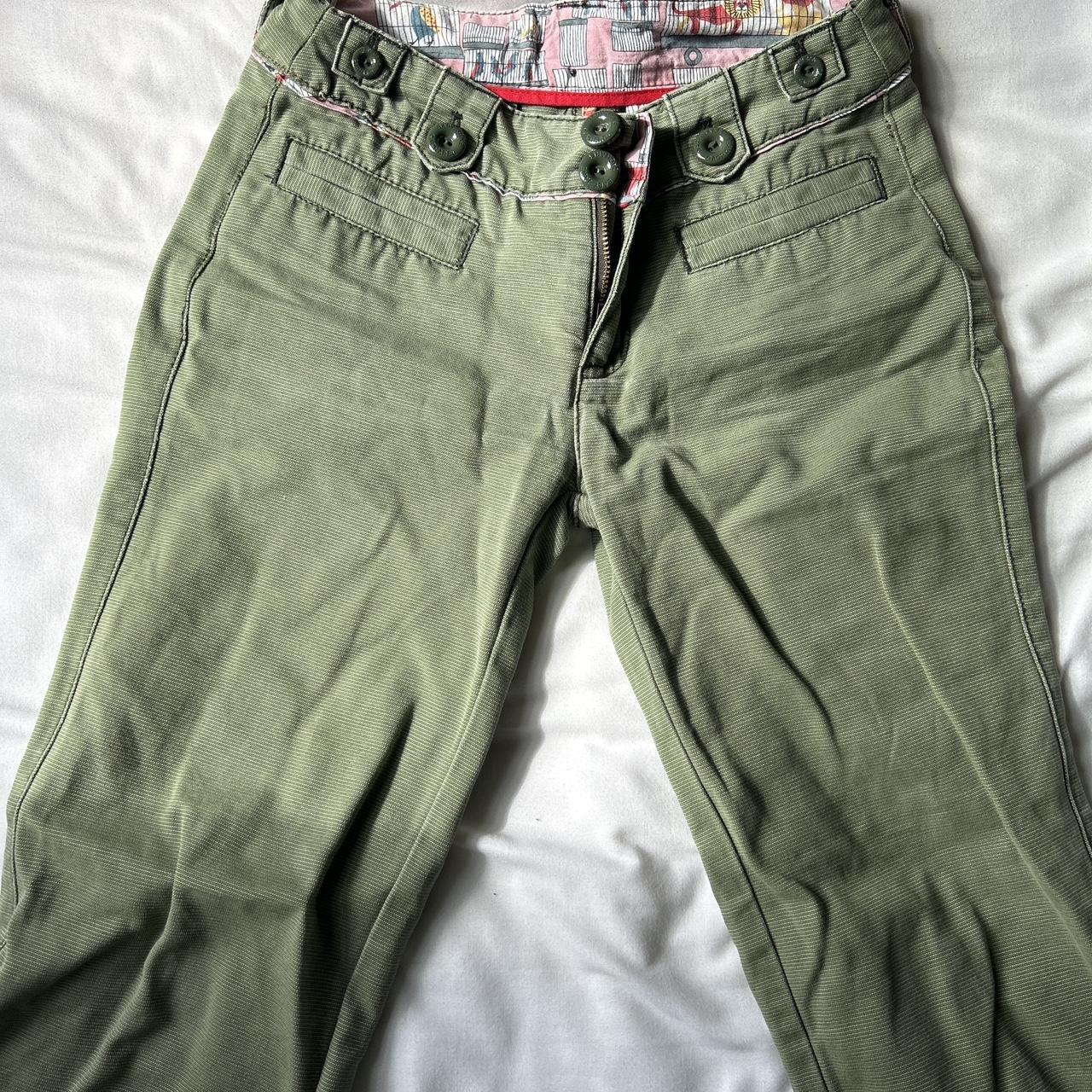 low rise khaki green cargo pants super cute y2k... - Depop