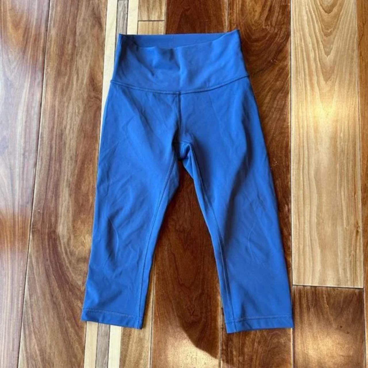 EUC Lululemon Wunder Under Hi-Rise 1/2 Tight 17 - Depop