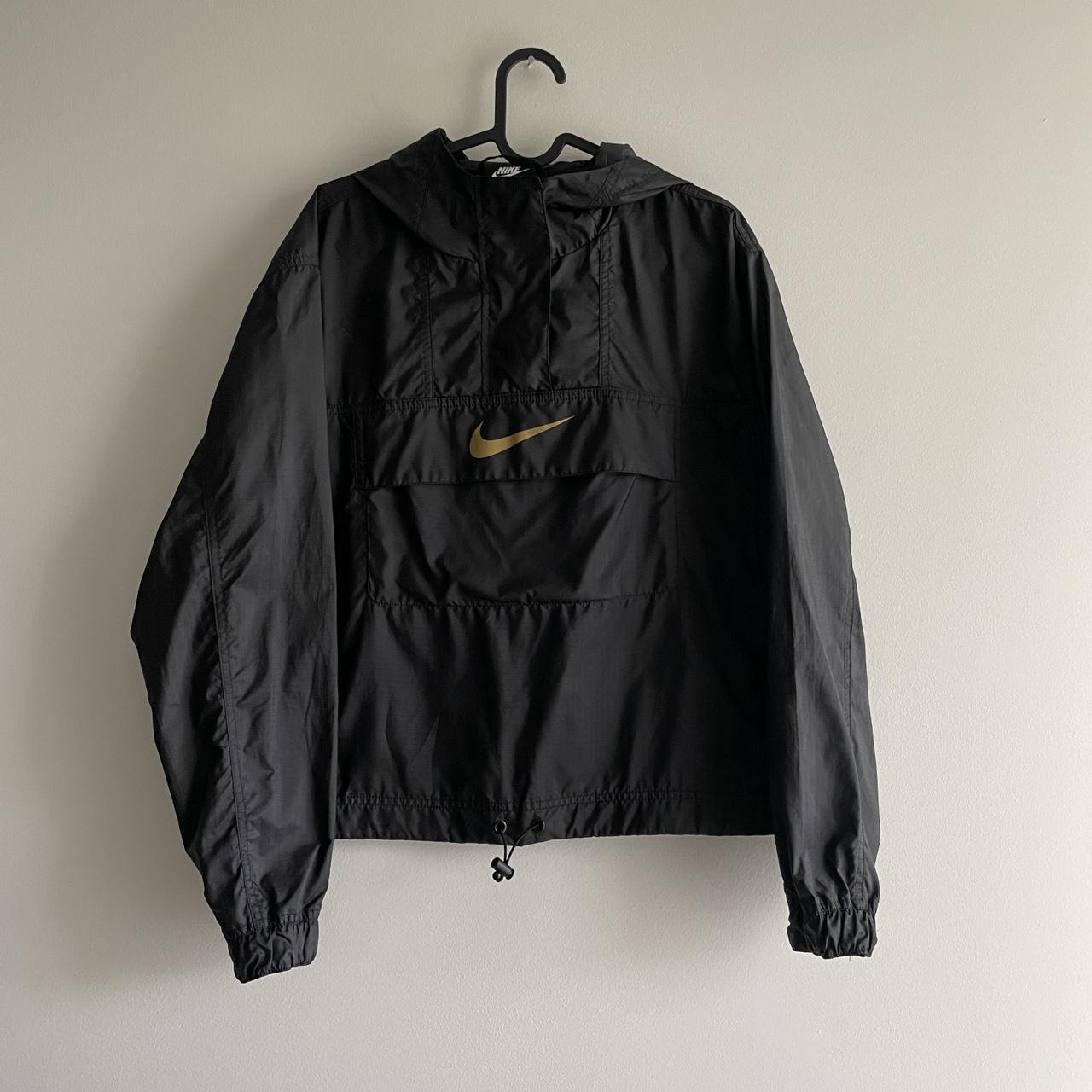 Nike windbreaker with top back print in black