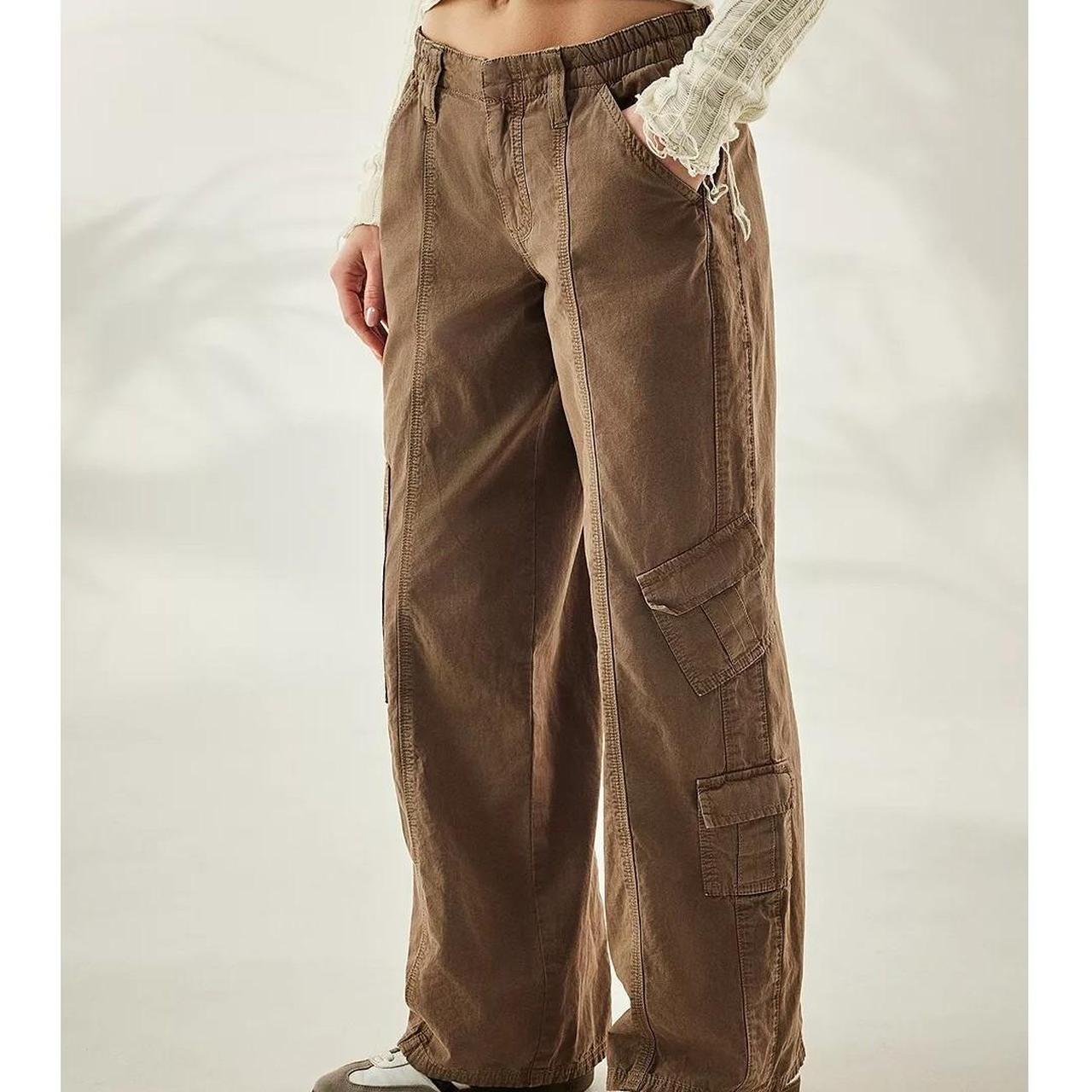 Brown y2k urban outfitters cargo Size XXS but I'm... Depop