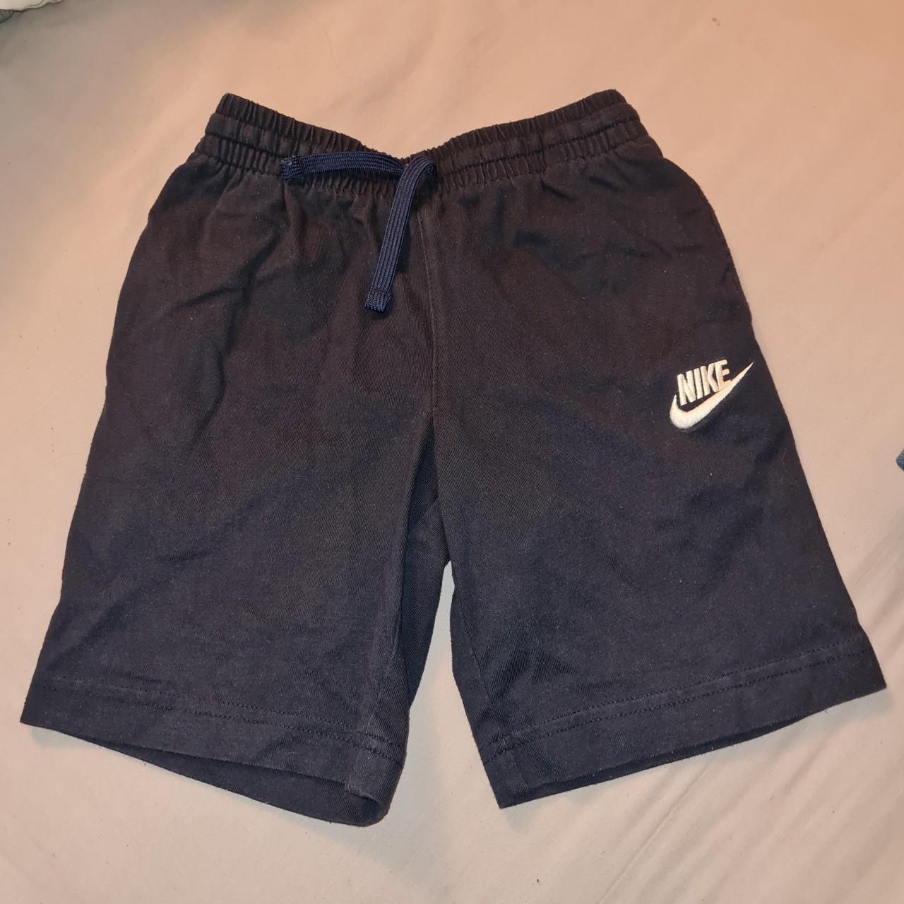 Kids navy Nike shorts Size 6-7 years - Depop