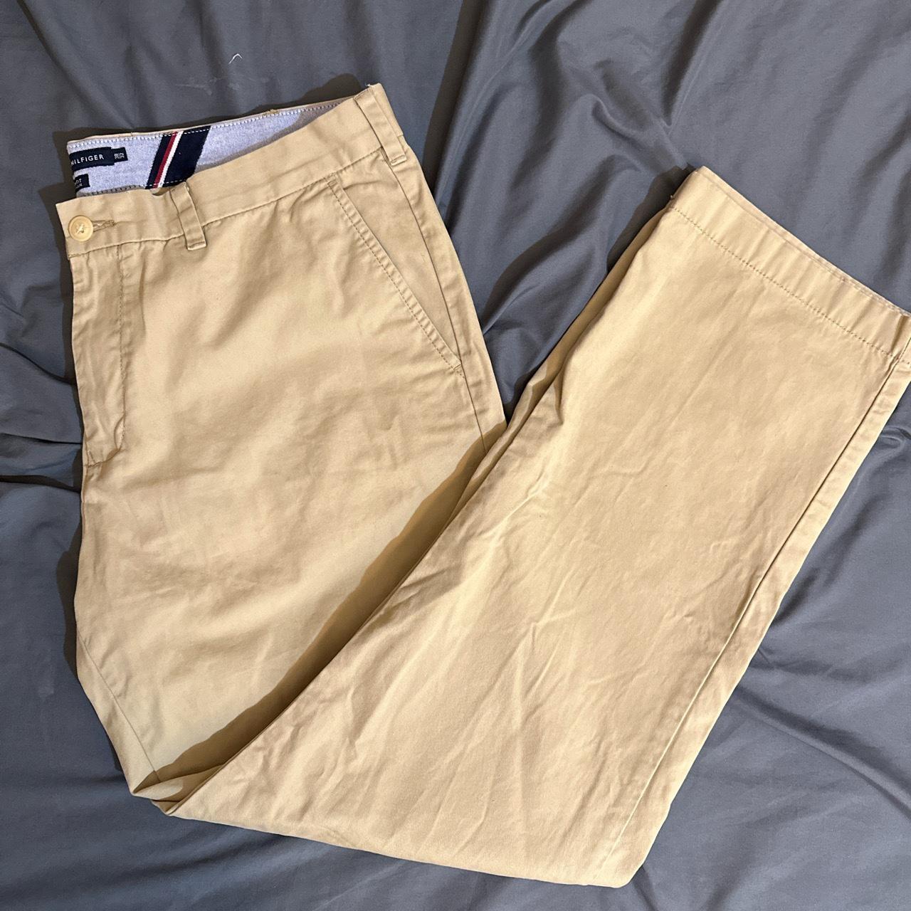 Tommy hilfiger hotsell men's khaki pants