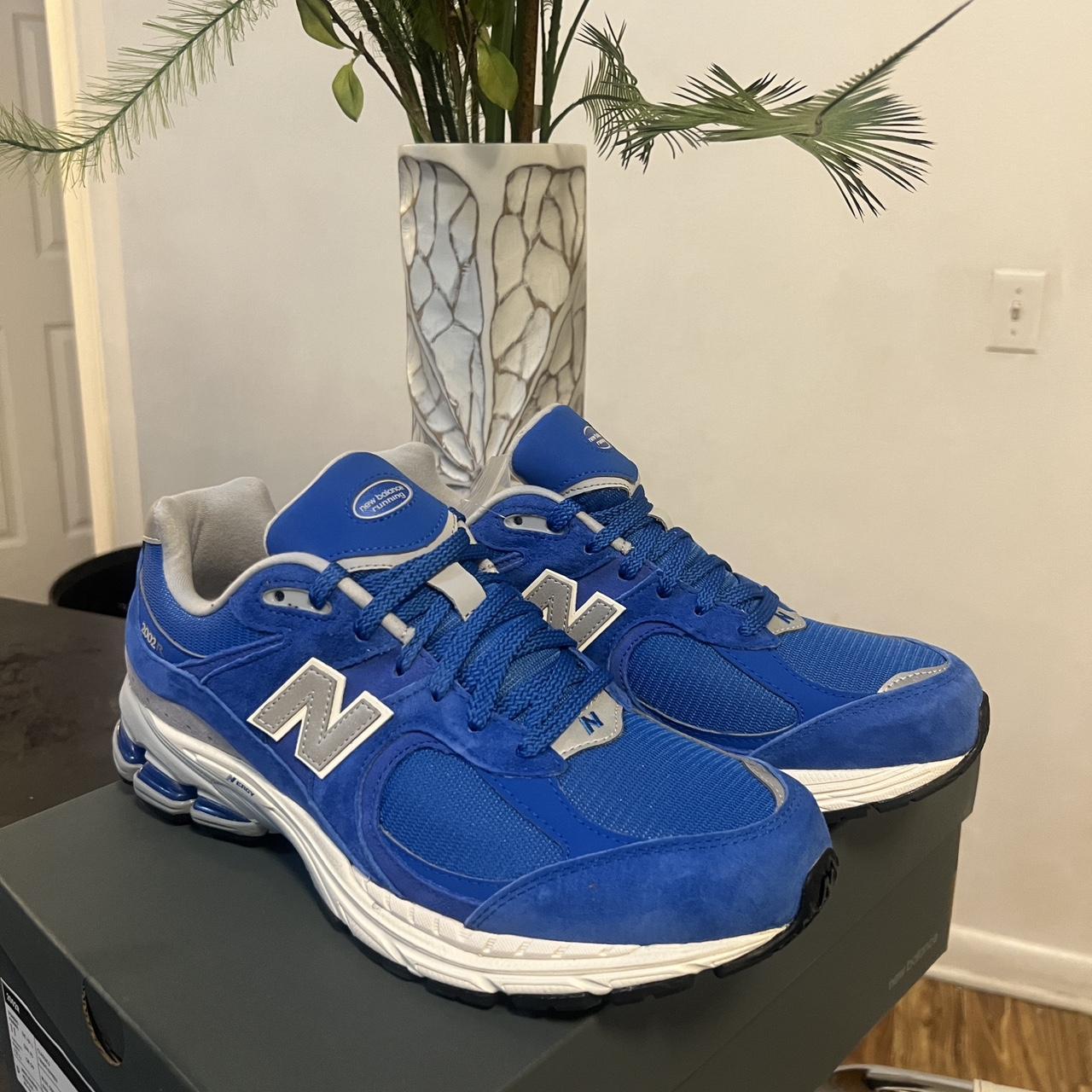 new balance 2002r blue