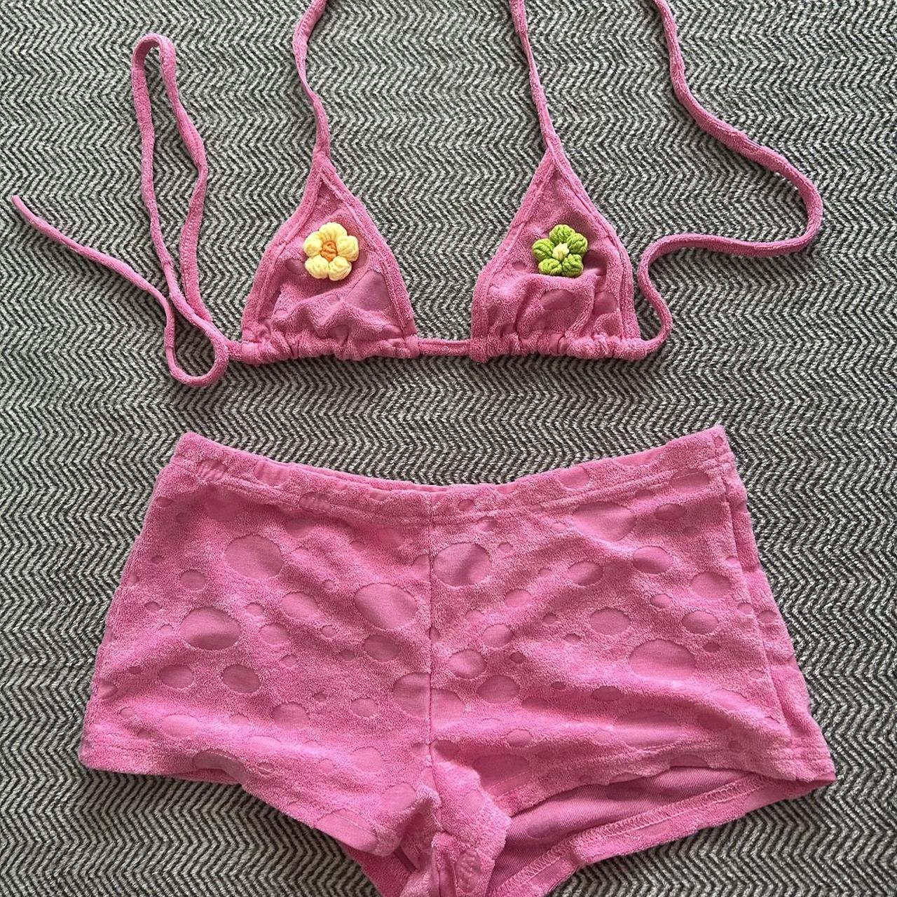 SHEIN daisy dukes pink 2pc set Size M, fits more... - Depop