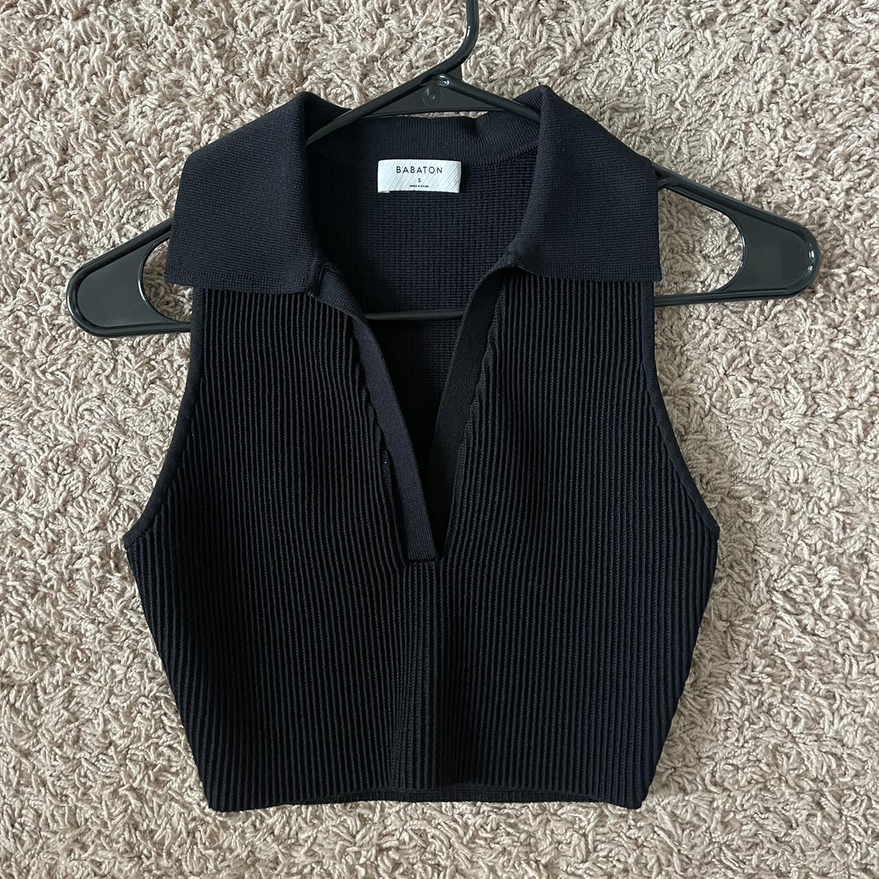 Aritzia Women's Vest Depop