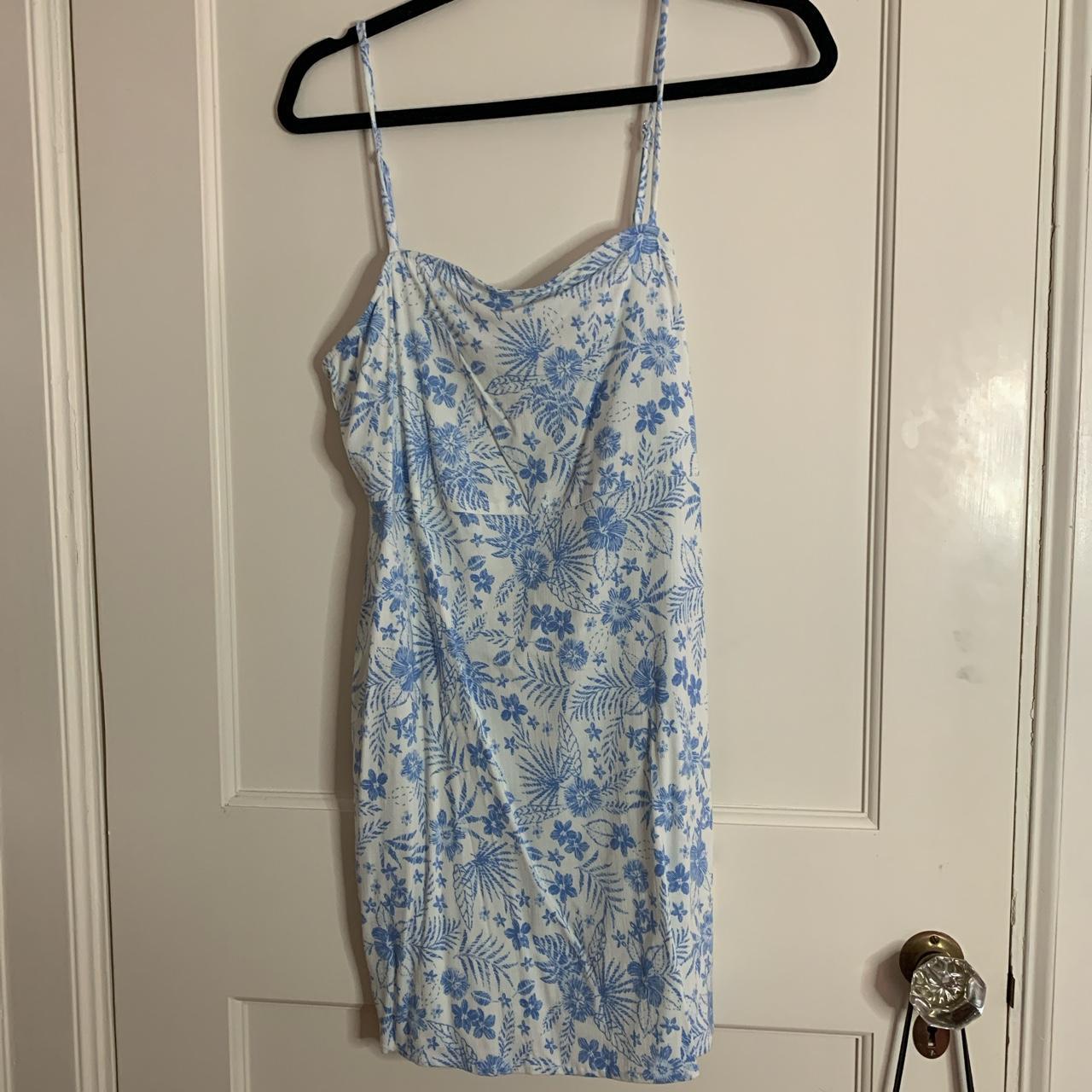 Wild Fable Women's White and Blue Dress | Depop