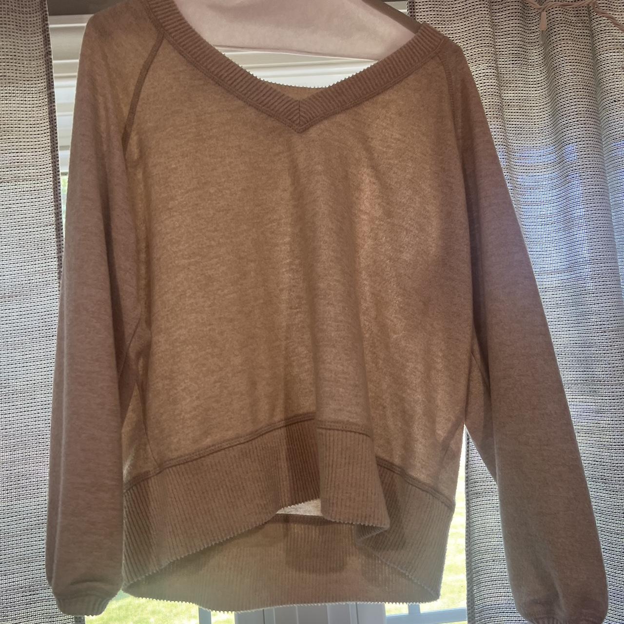 Blu pepper Sweater Never worn cream colored - Depop