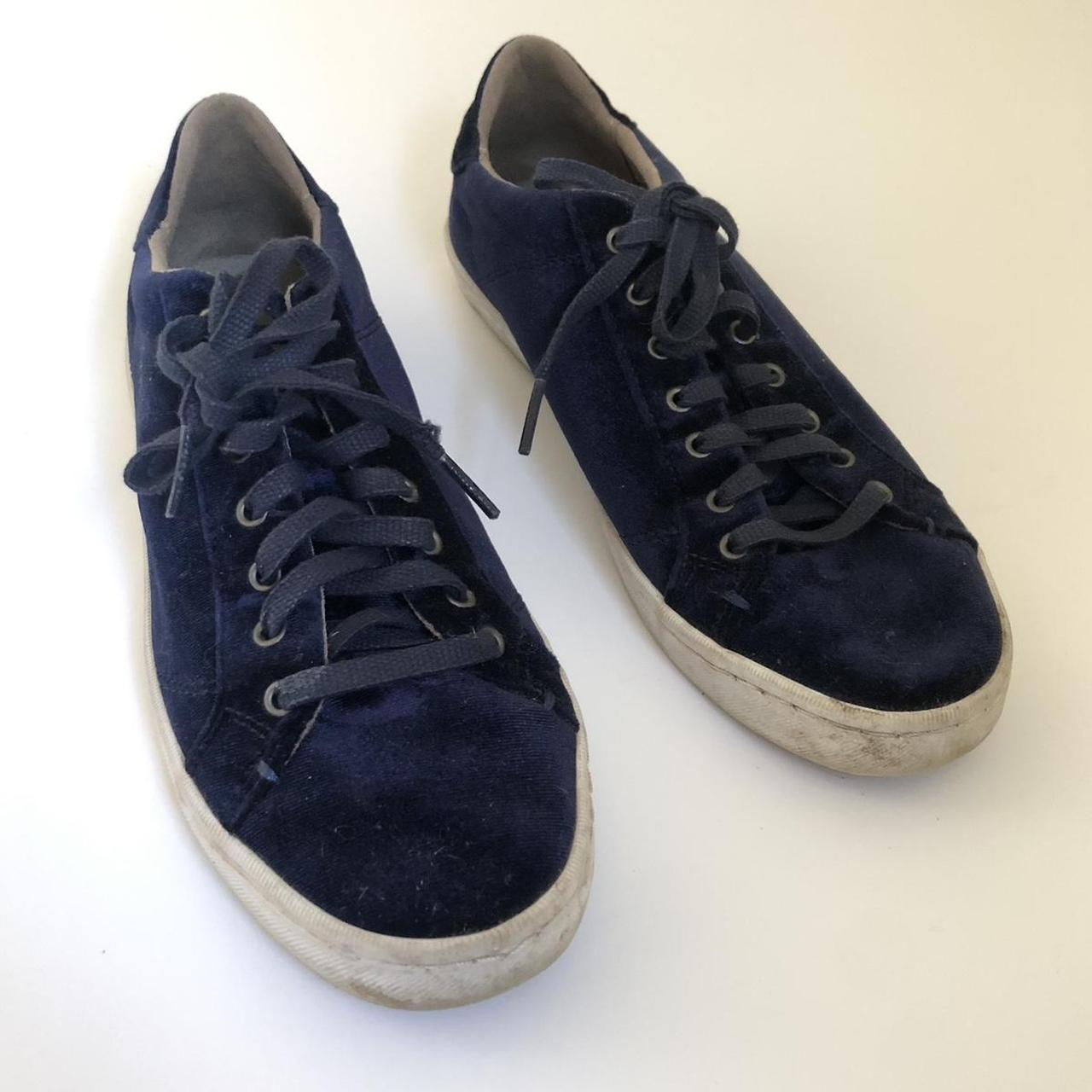 Blue velvet store sneakers