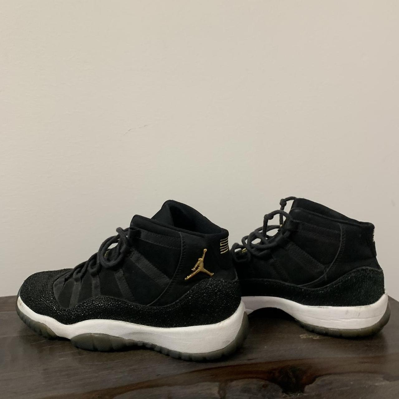 Black sparkly best sale jordans 11