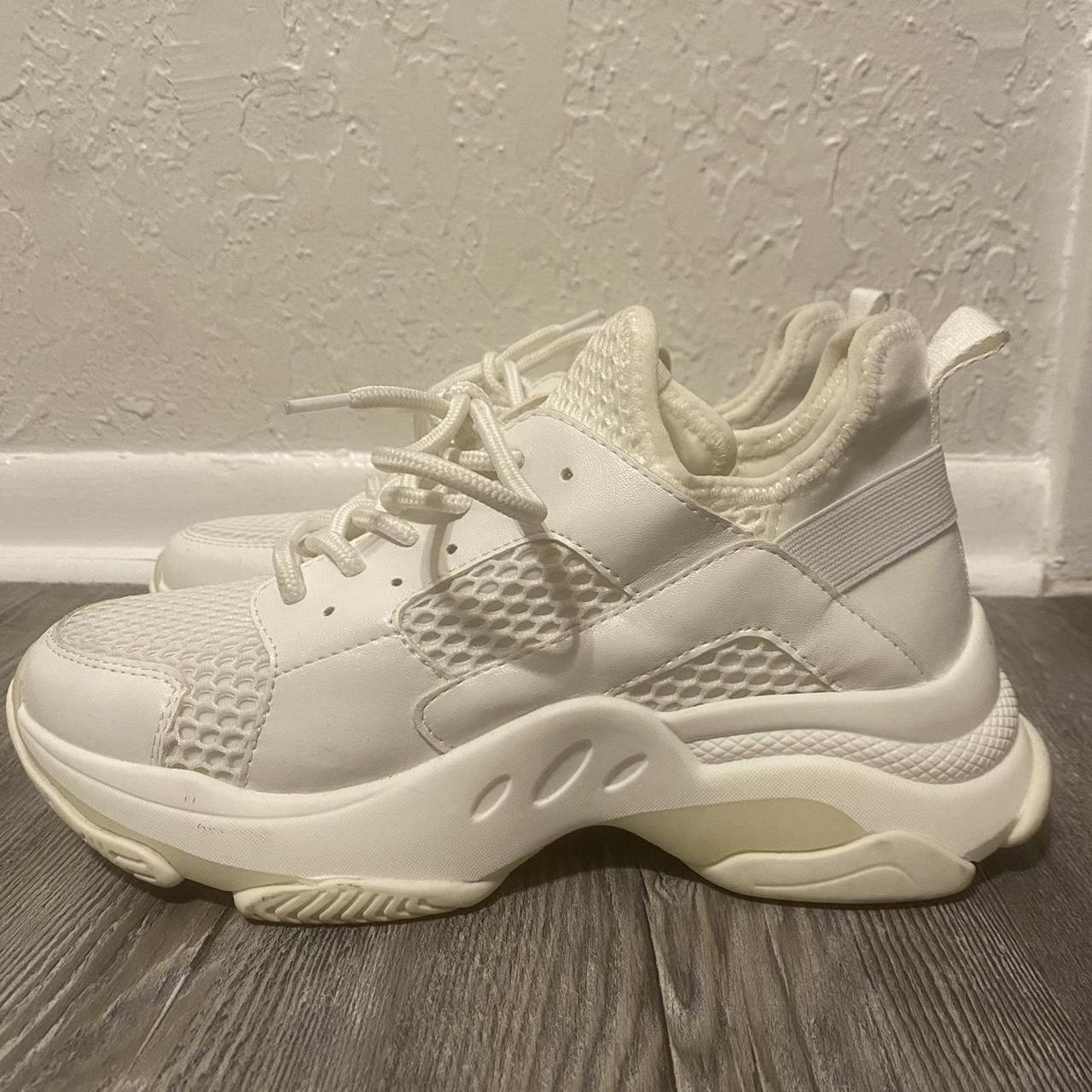 Steve Madden Women's White Trainers | Depop