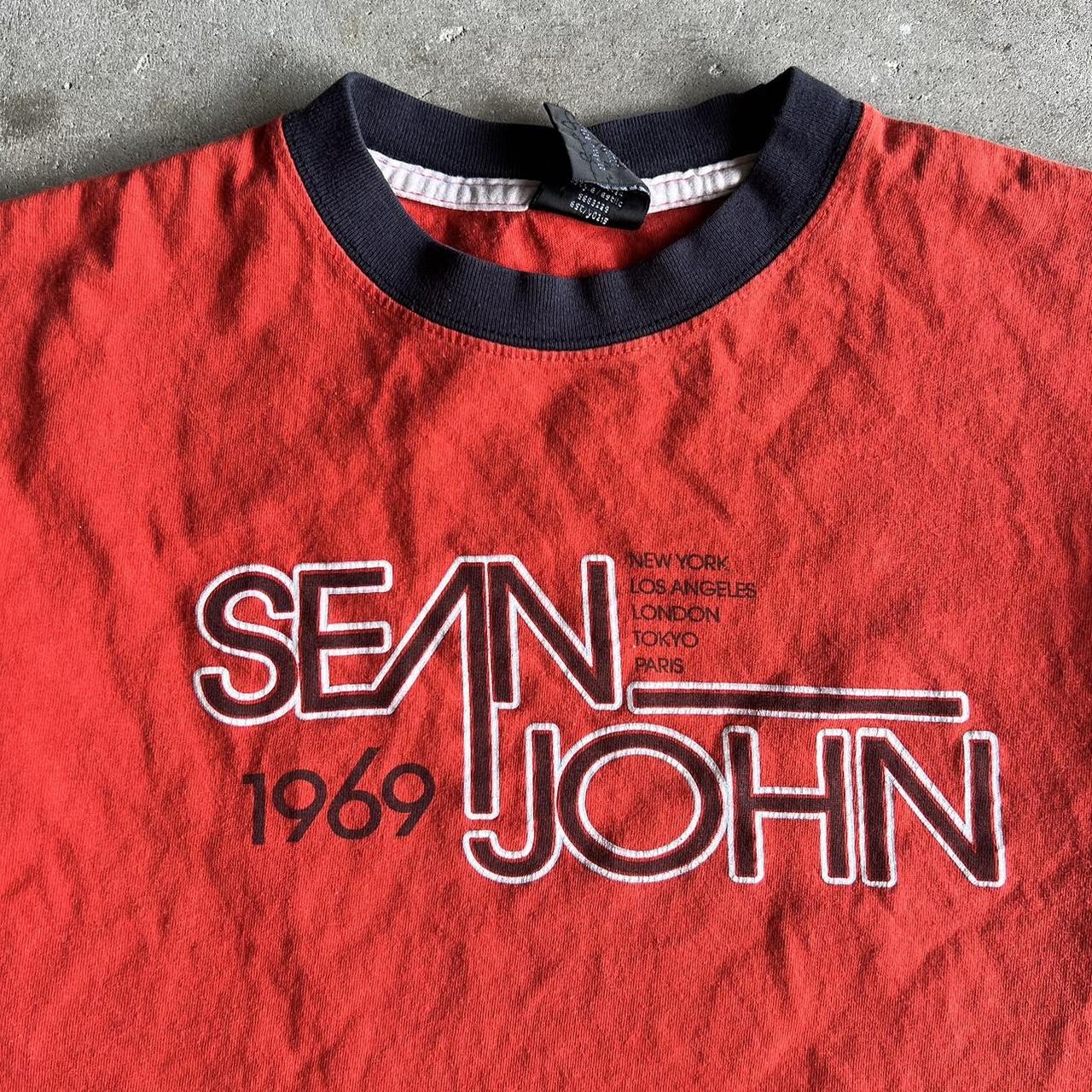 Sean John Men's Black and Red T-shirt | Depop