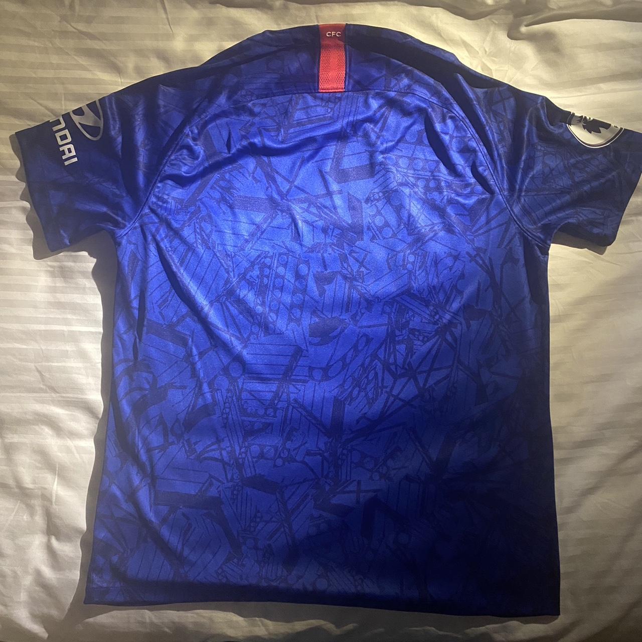 Chelsea home shirt from 19/20 season I think Size XL... - Depop