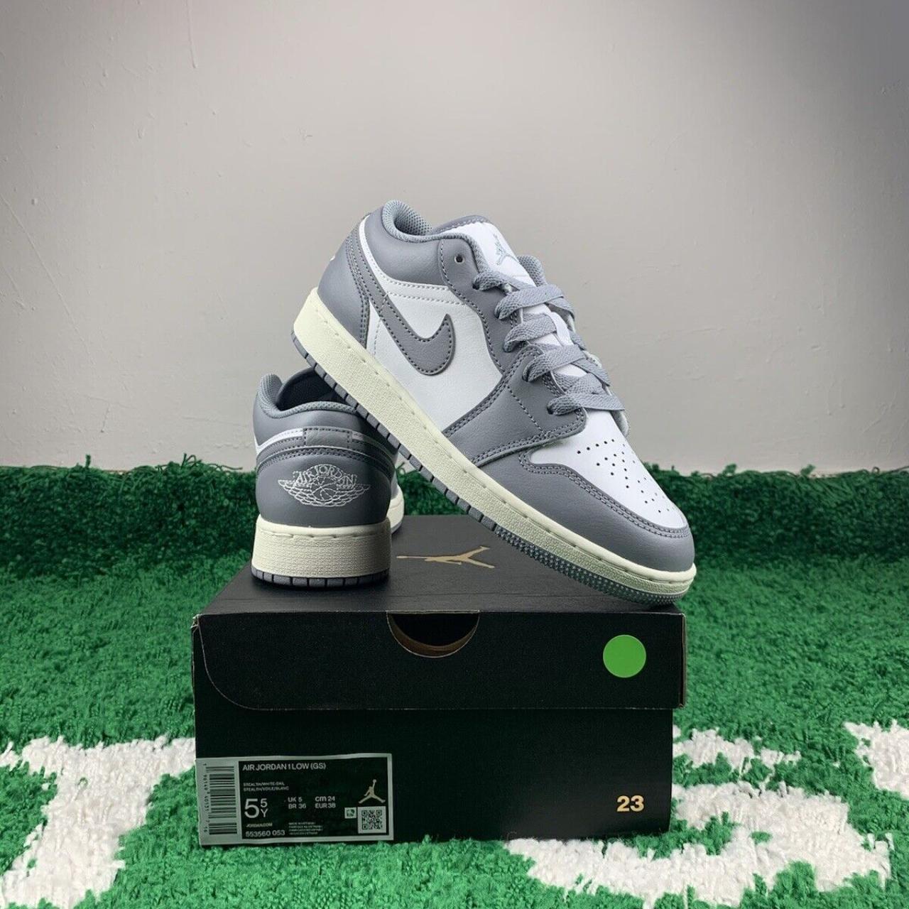 Air store Jordan 1 Low GS 'Vintage Grey' 553560-053 5.5Y