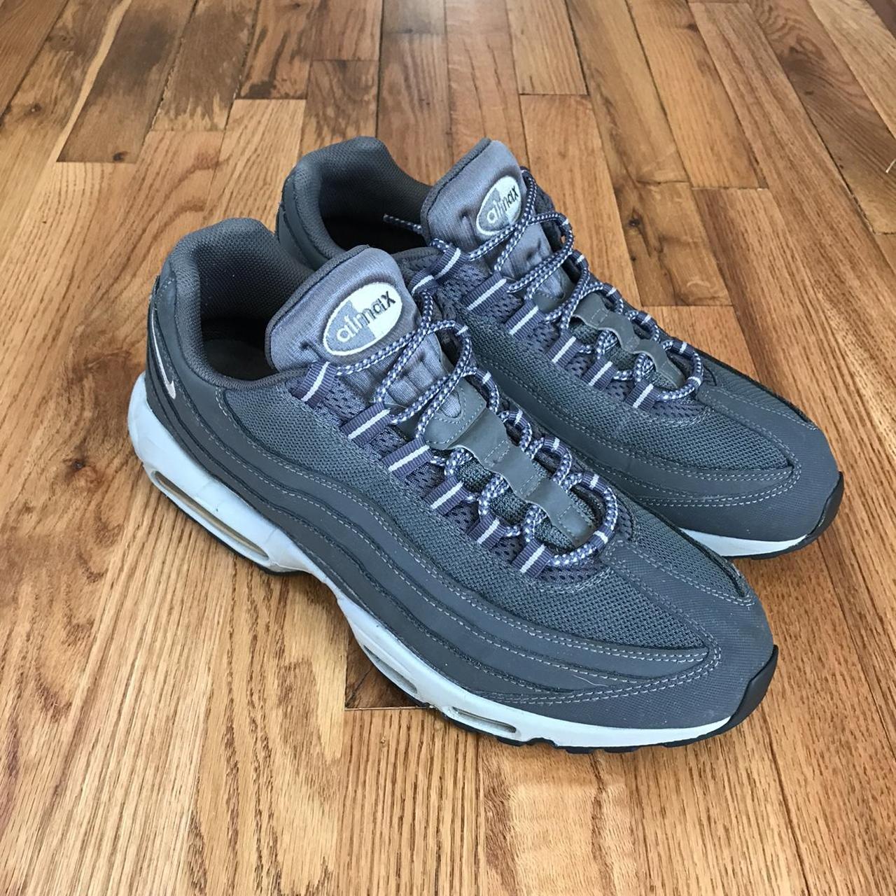 mens dark grey nike trainers