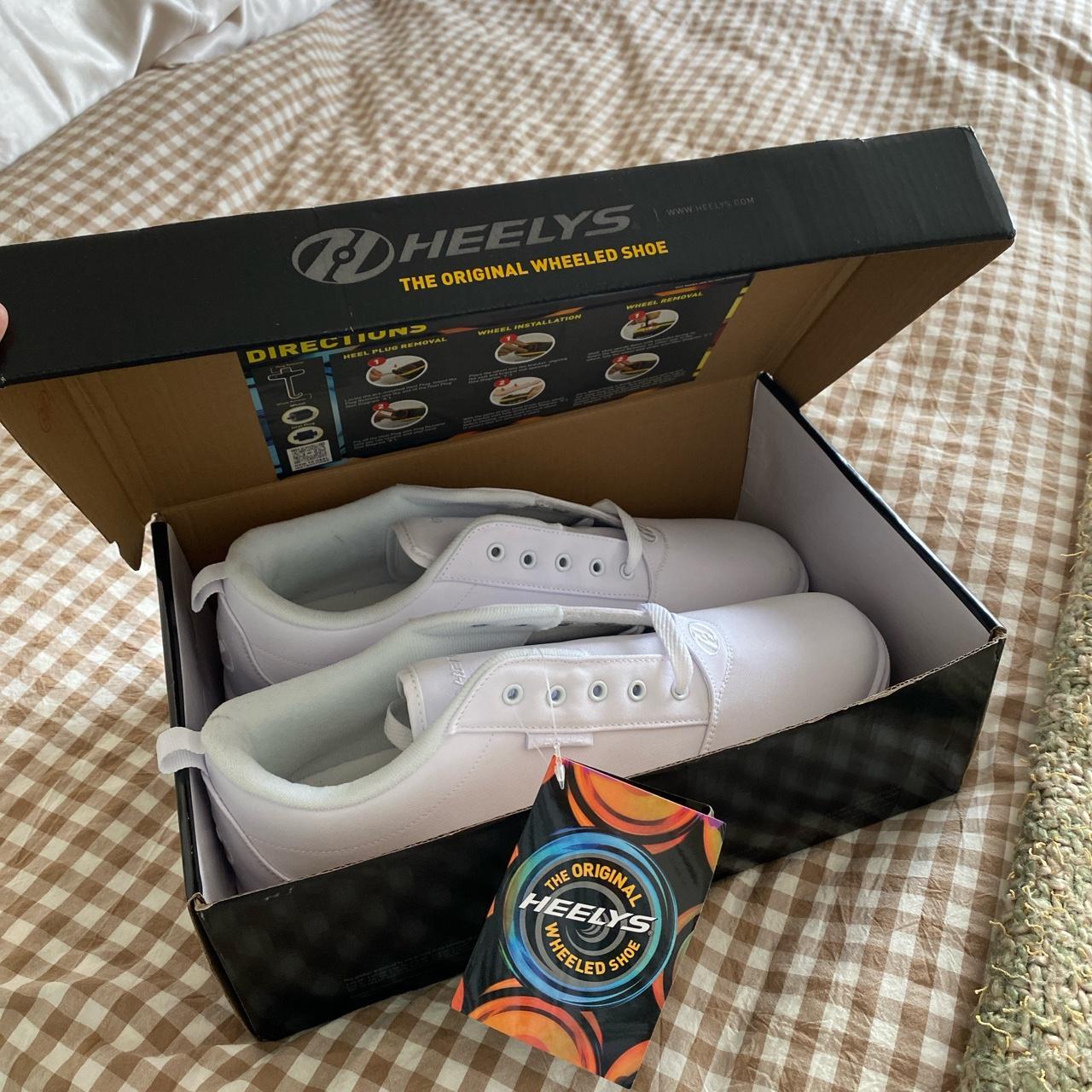 Original hot sale heelys shoes