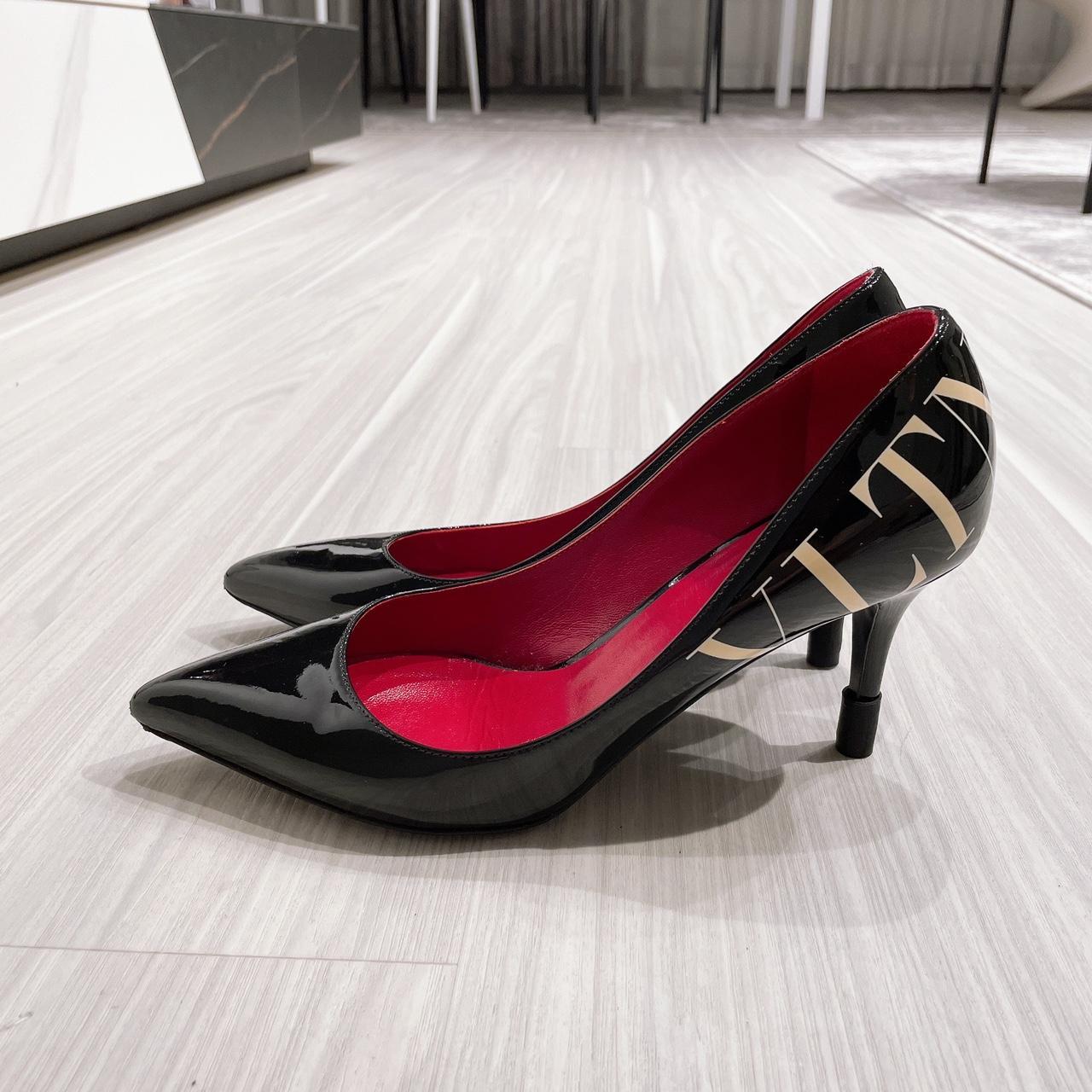 Valentino deals vltn pumps