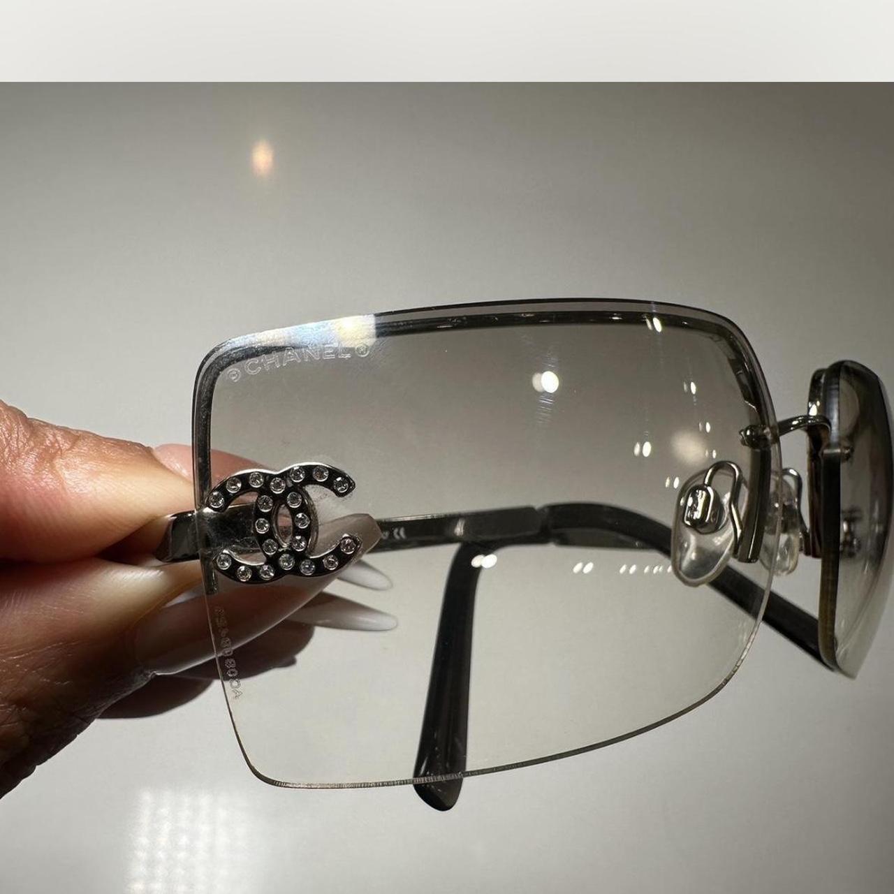 キャロルページ Vintage CHANEL 4092-B Rhinestone CC Sunglasses In | Depop