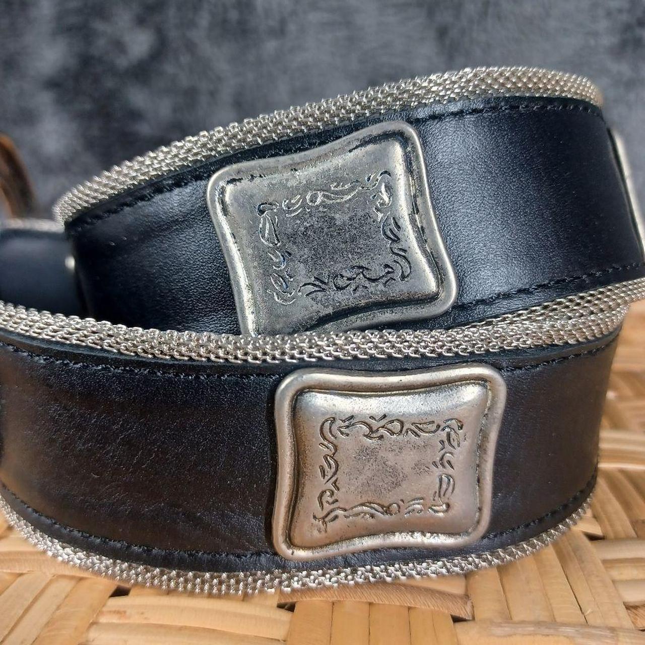 Gap Black Belt with silver accent hanches size 28