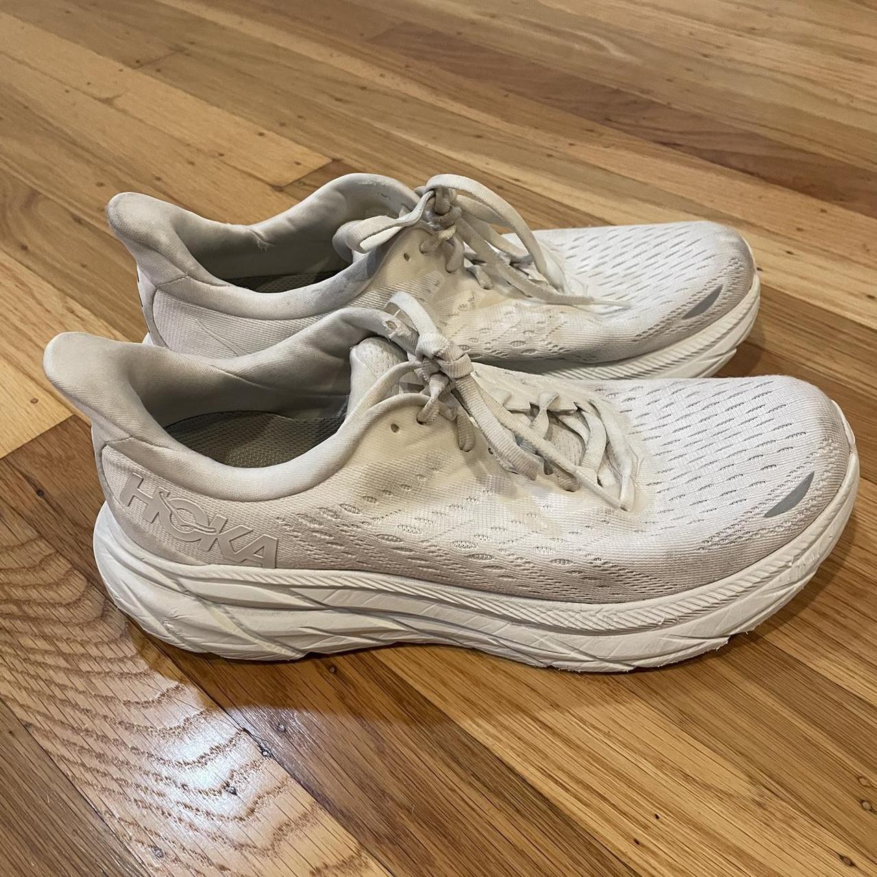 Hoka Clifton 8 White Men’s Size 9.5D - Depop