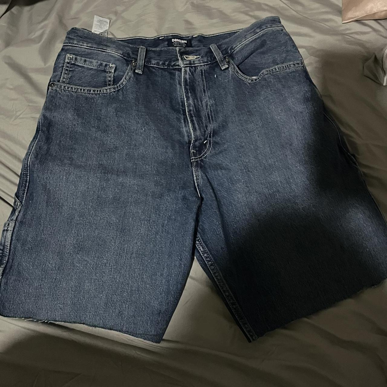 Denizen store jeans shorts