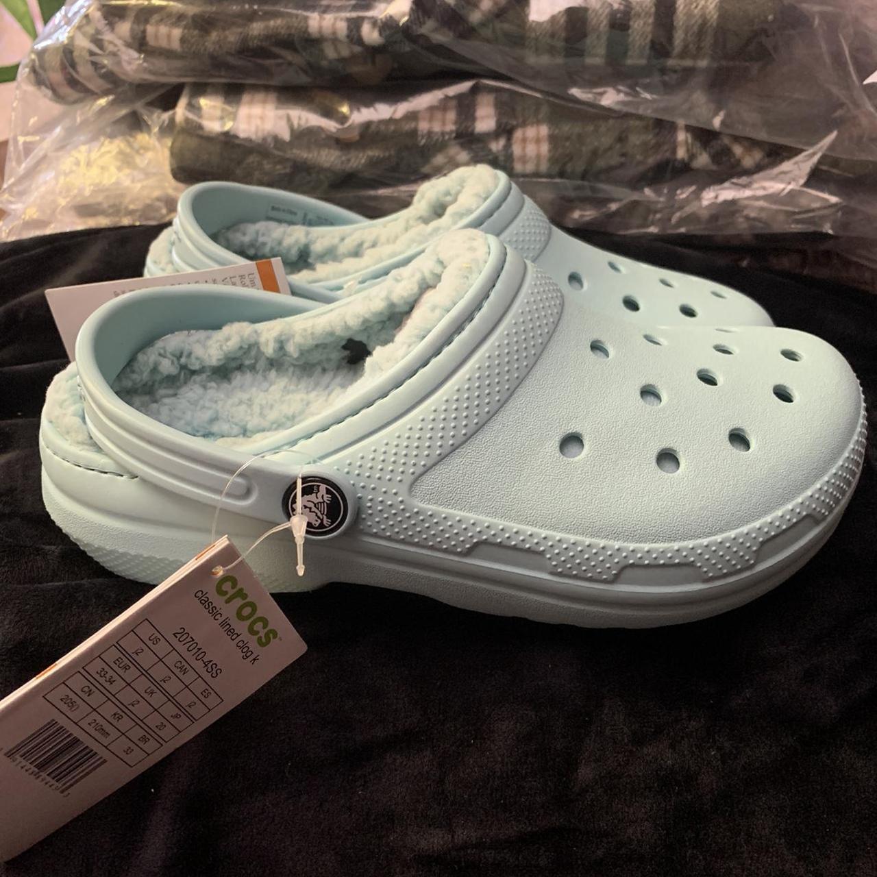 Crocs Blue Slippers (3)