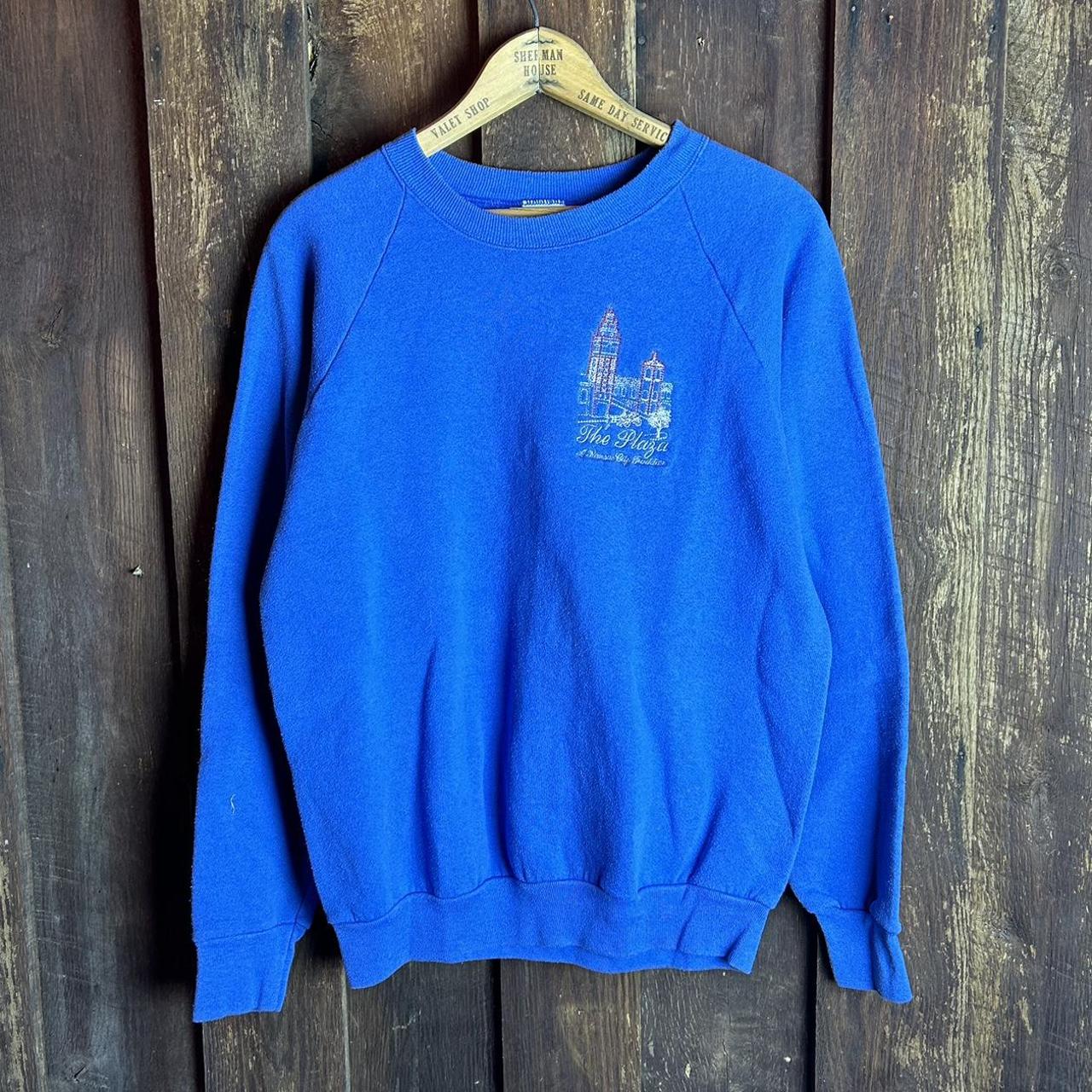 Vintage 1990s Kansas City Plaza Lights Raglan... Depop