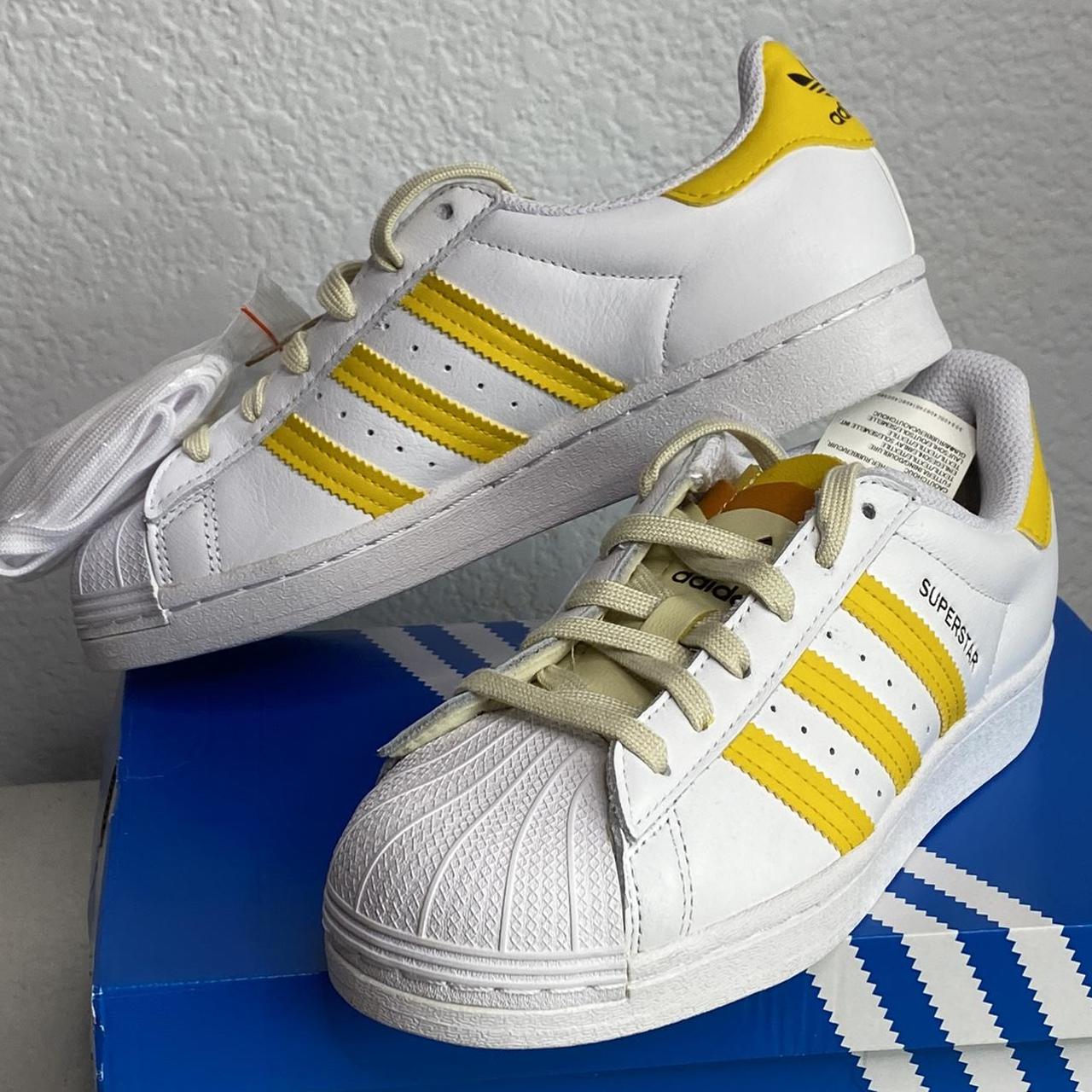 Adidas deals superstar yellow