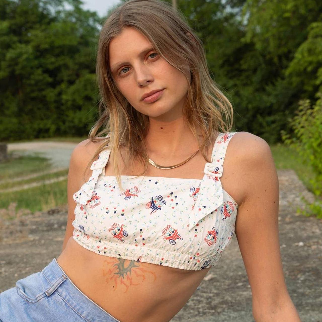 50s Novelty Print White Buckle Top Bust 36