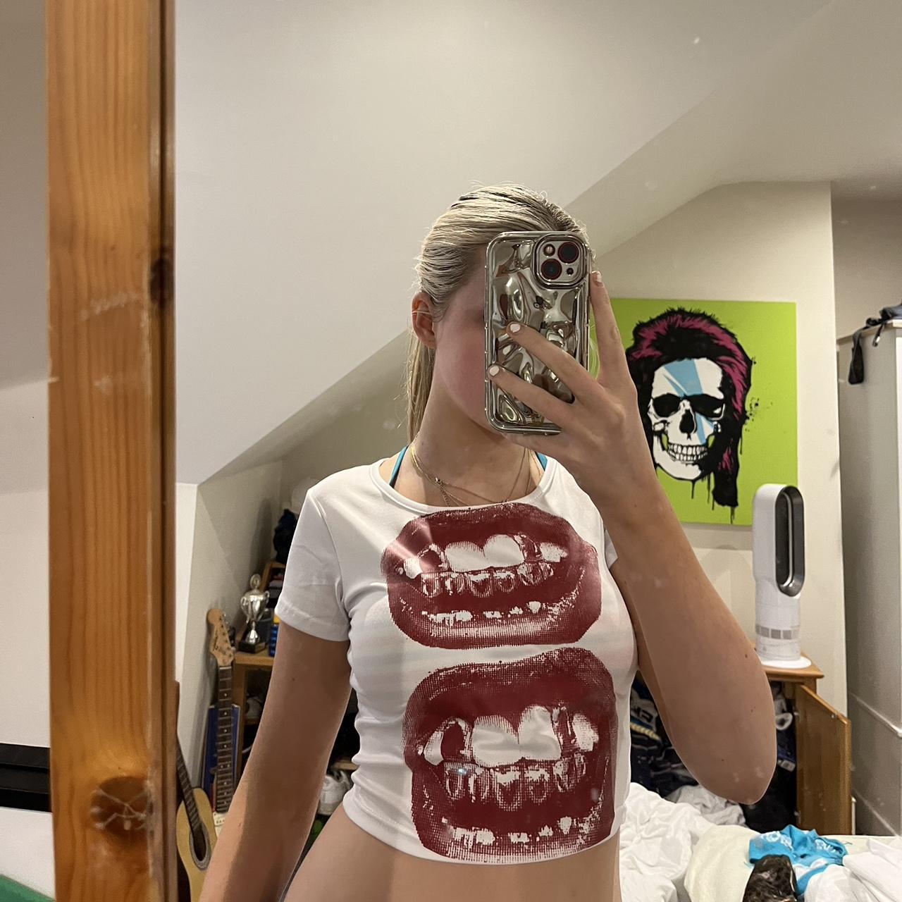 👚 #y2k 🔥 Trendy White Crop Top with Red Lips Print Depop