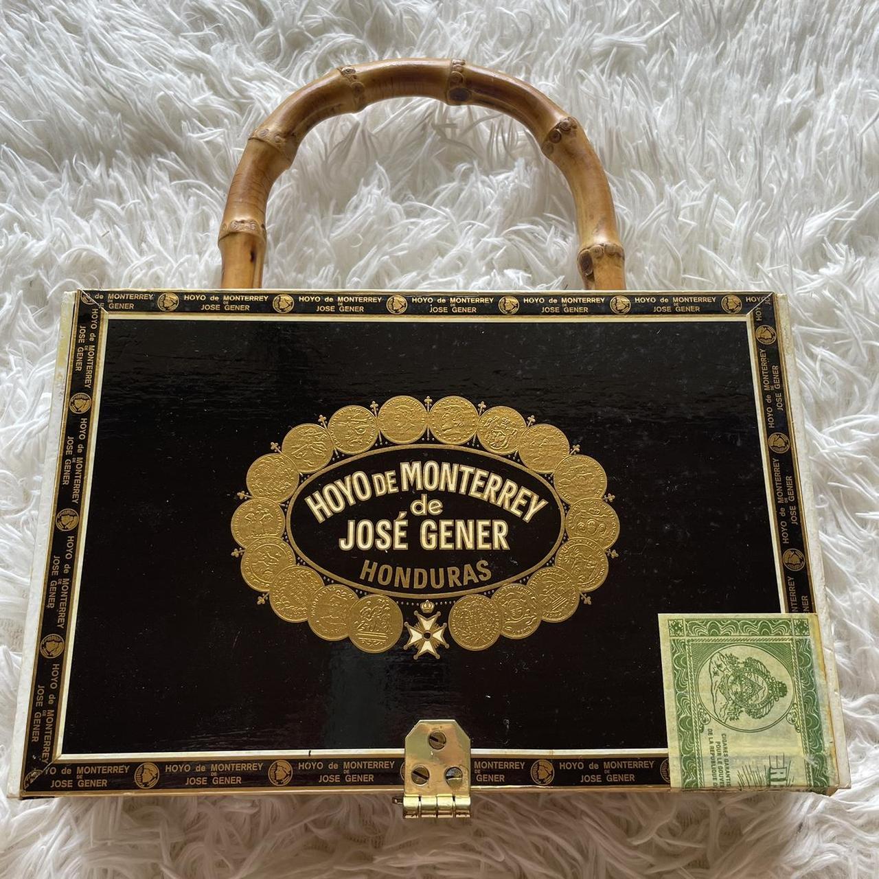 Price drop ✨Audrey Hepburn cigar box purse 👛 Super - Depop