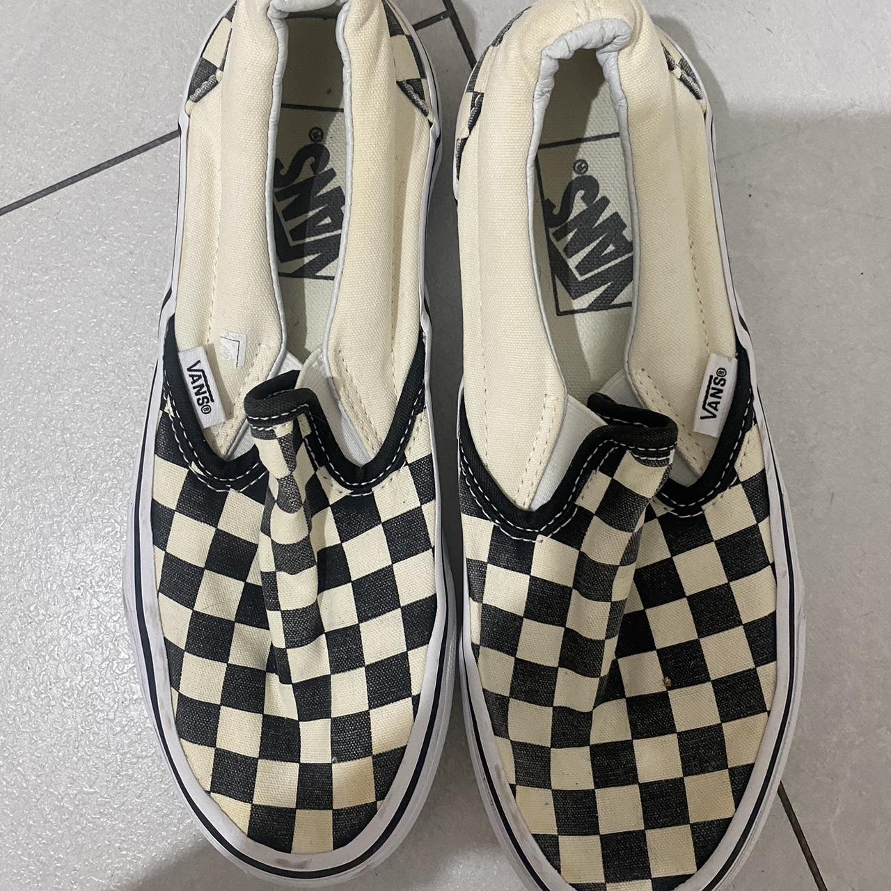 Checkered vans Been worn Size 4