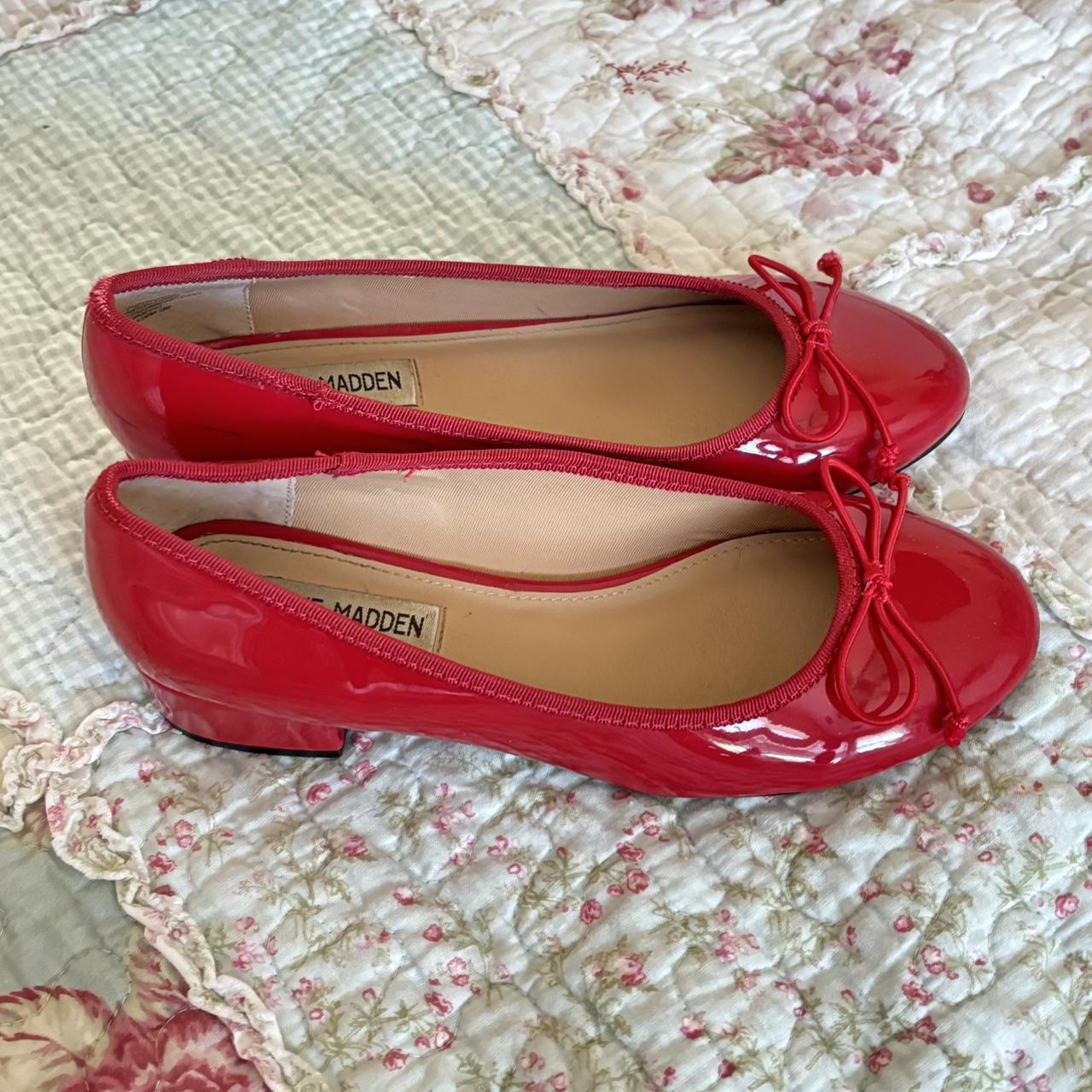 Steve Madden red ballet flat kitten heels Size... - Depop