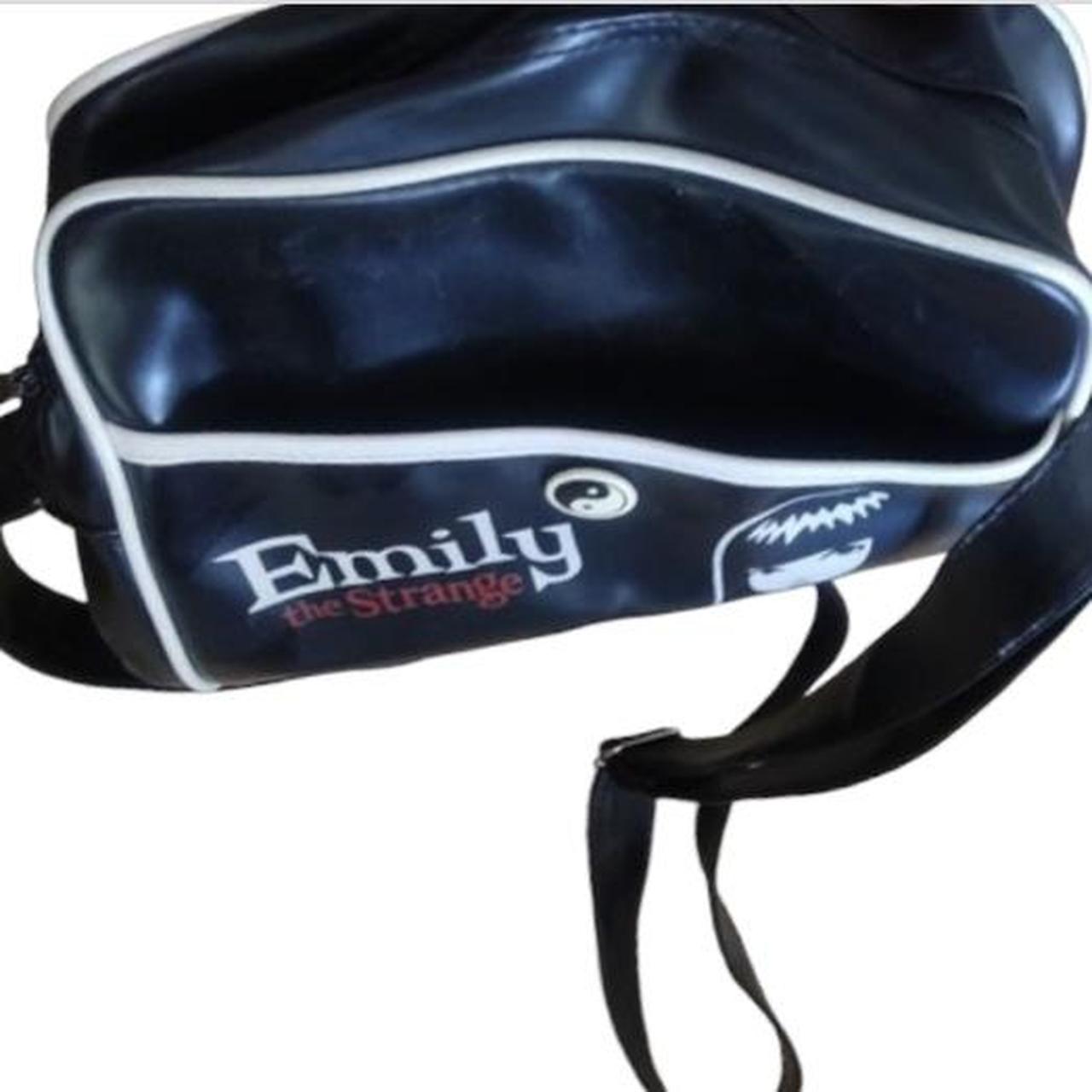 【タグあり】Emily the strange ショルダーバッグ Shoulder bag, Emily the Strange, 26-30 cm, emo, | Depop