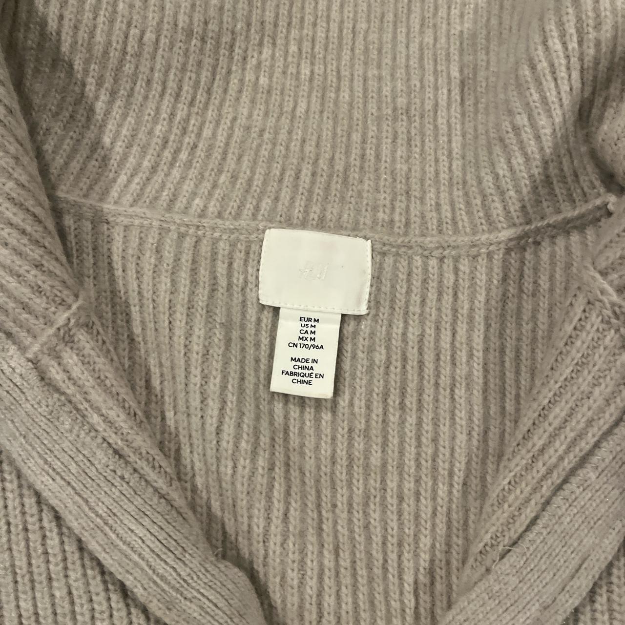 Cute and Cozy H&M quarter zip sweater in a... - Depop