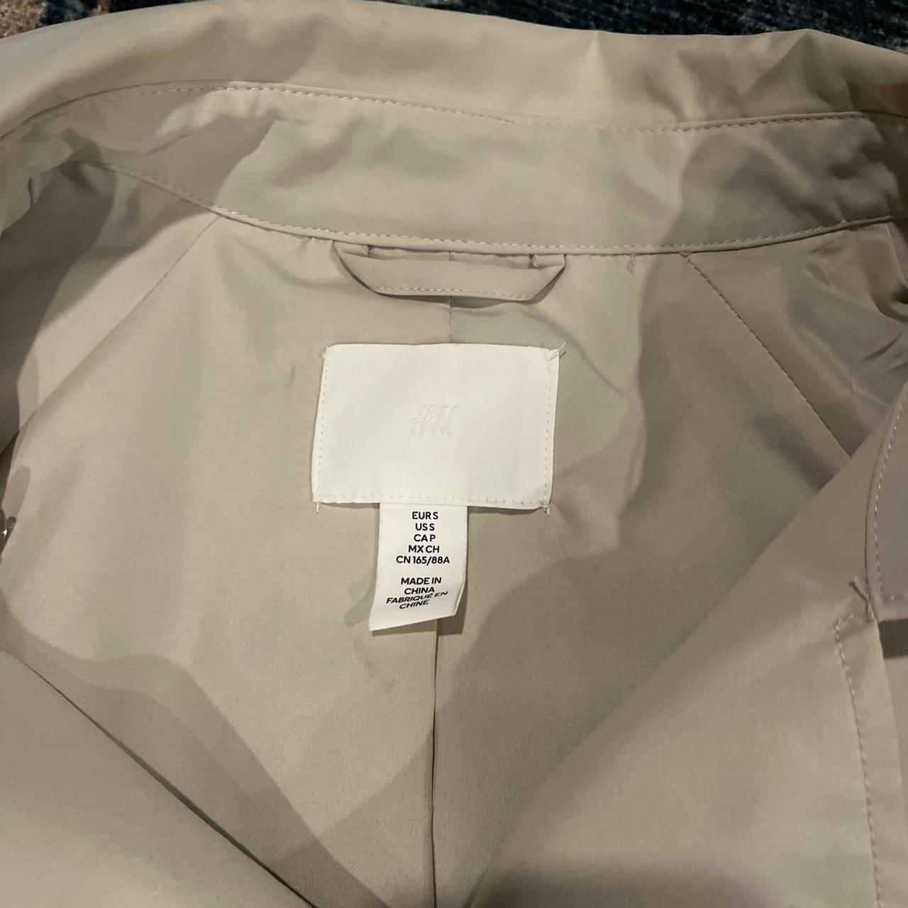 Long H&M beige trench coat with cute belt! - Depop