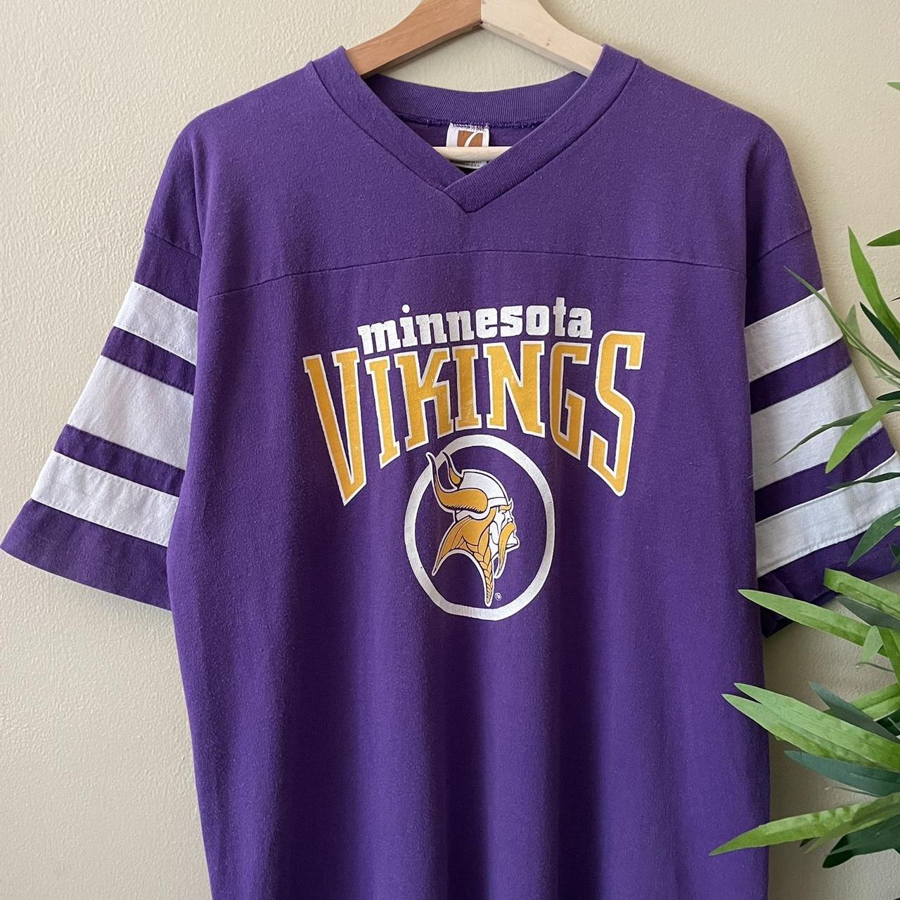 Vintage 90's Minnesota Vikings Tshirt Single stitch, - Depop