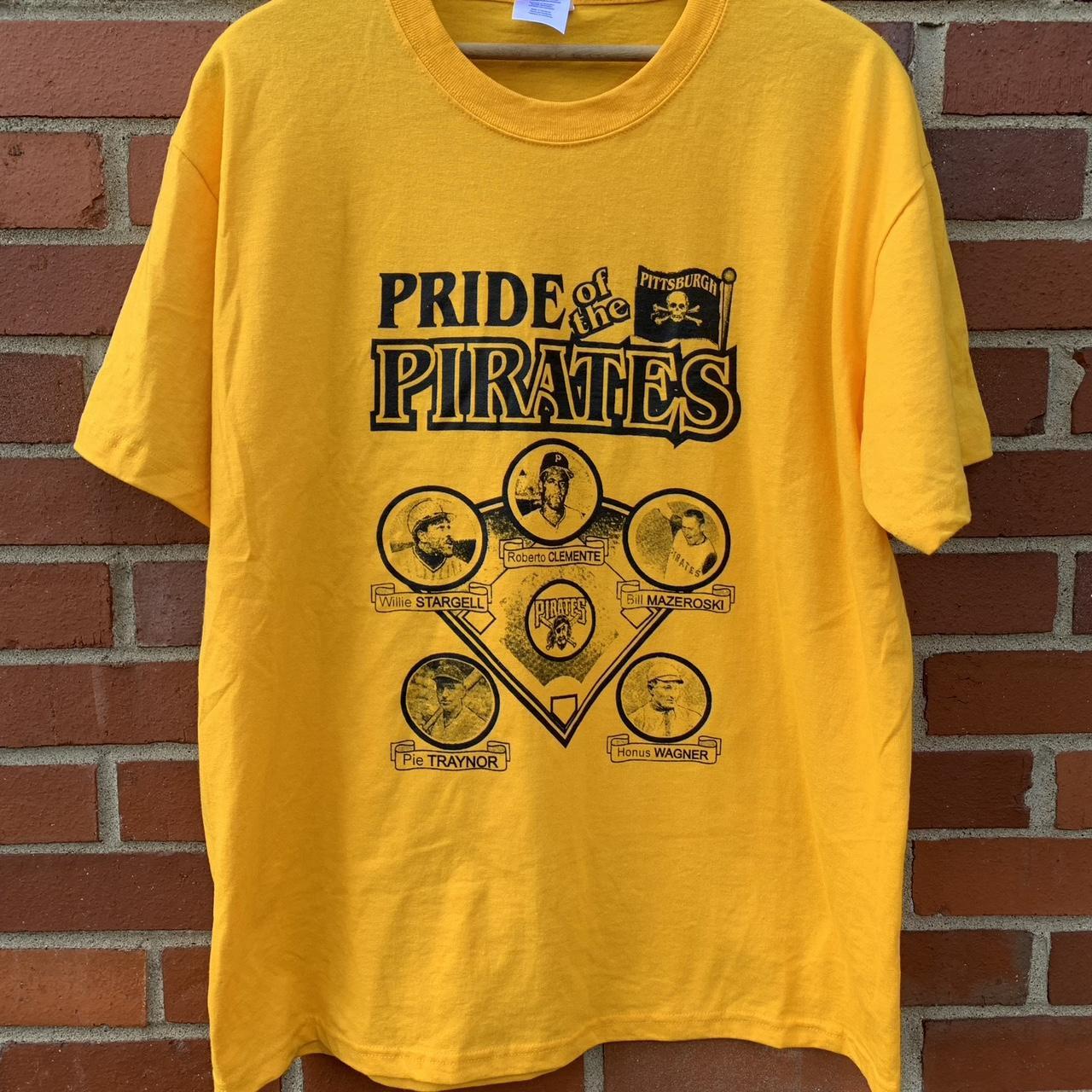 Pittsburgh Pirates over shirt Black /yellow Size - Depop