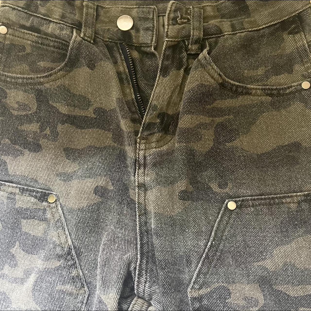 army cargo jeans! #cargo #armypants #army #jeans... - Depop