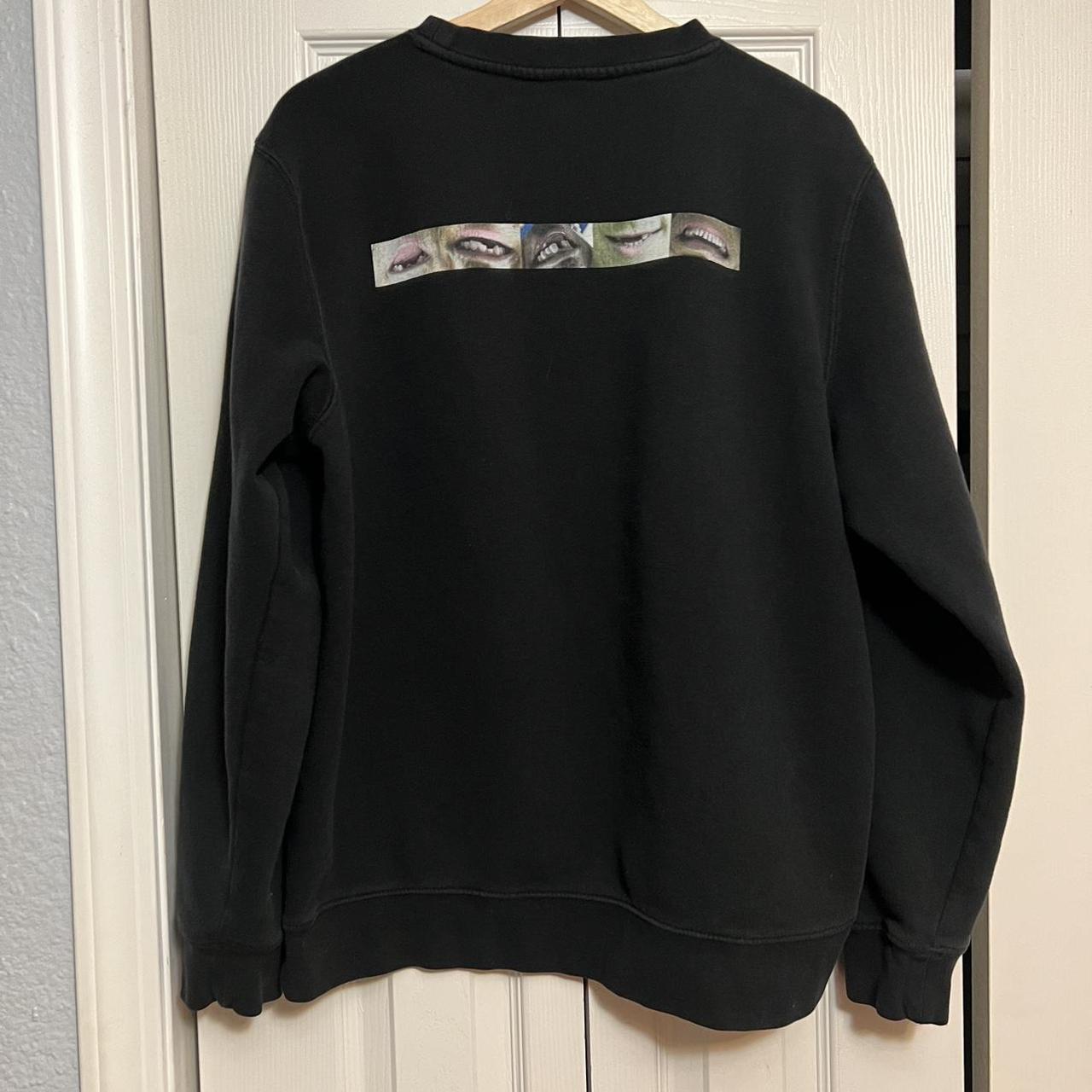 Undefeated Men's Black and White Sweatshirt (3)