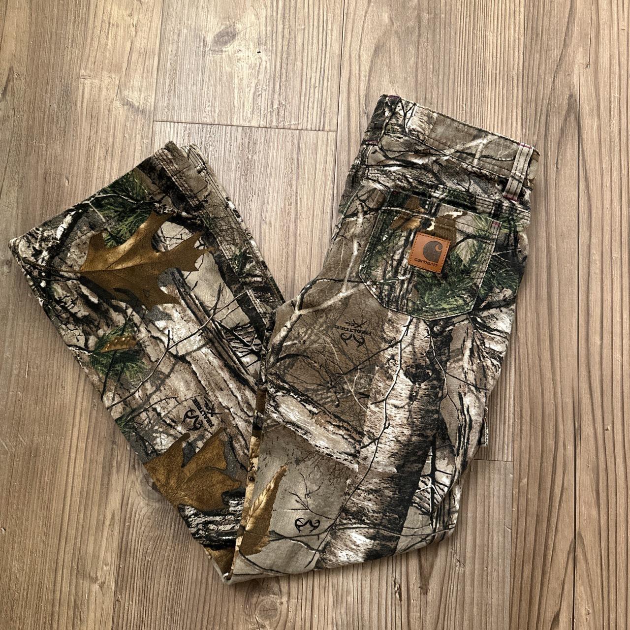 Carhartt Real Tree Pants Youth size 10 but would fit... - Depop