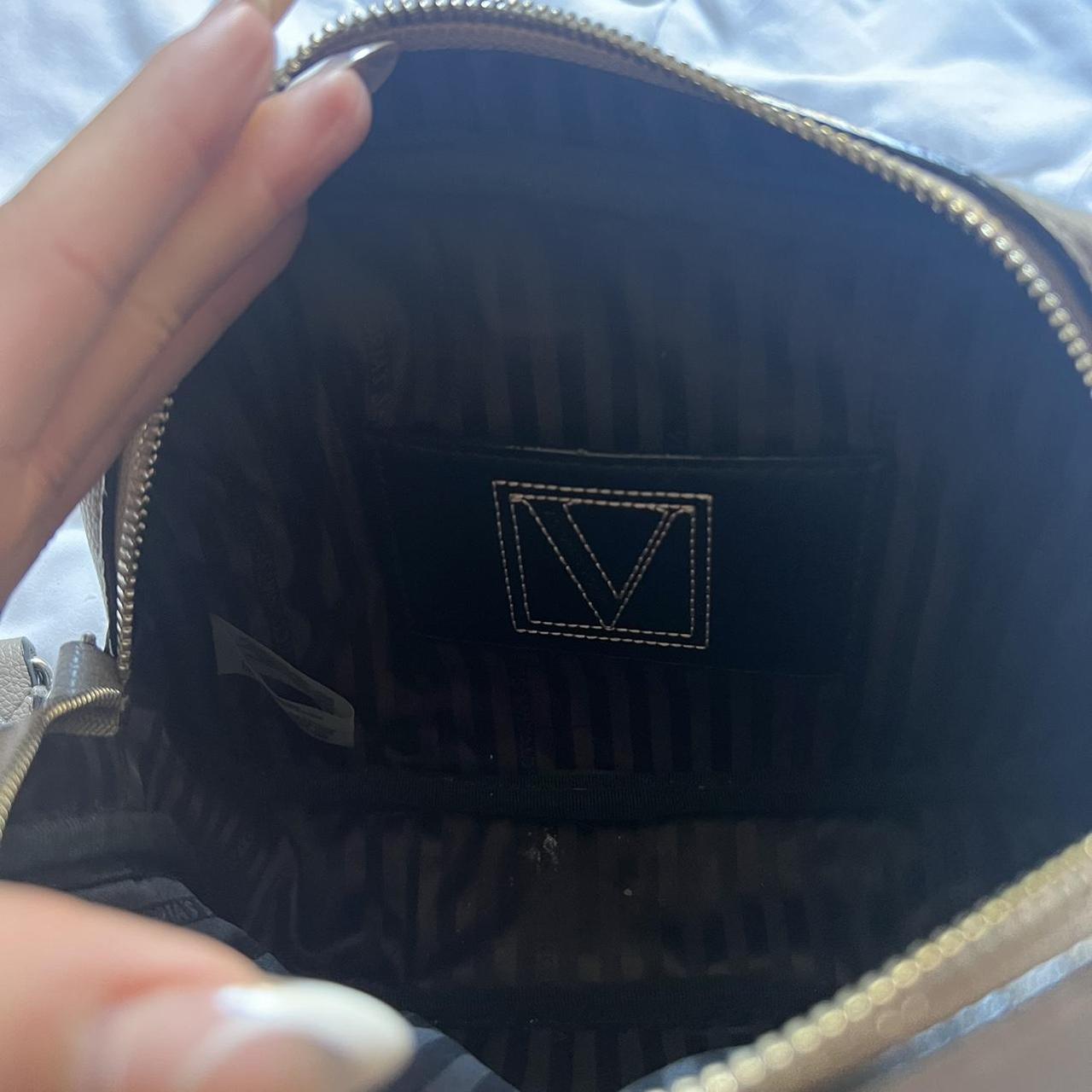 Victoria's Secret purse, cross body purse can hold a - Depop