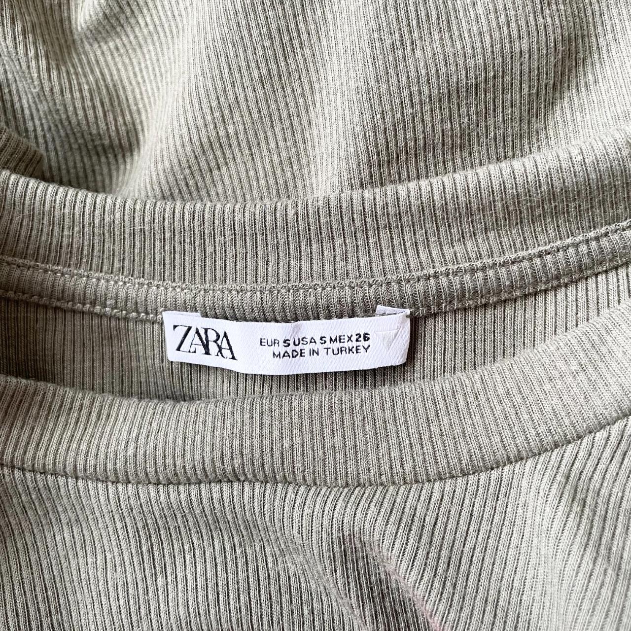 Zara Women's Khaki Crop-top | Depop