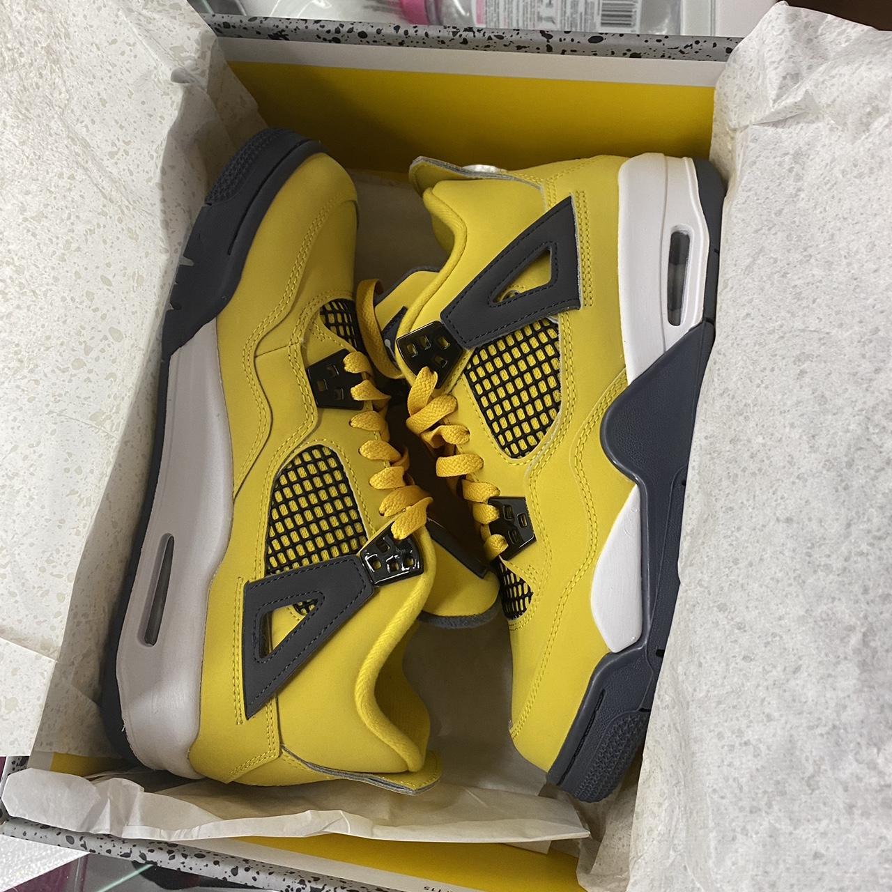 jordan retro 4 lightweight jacket