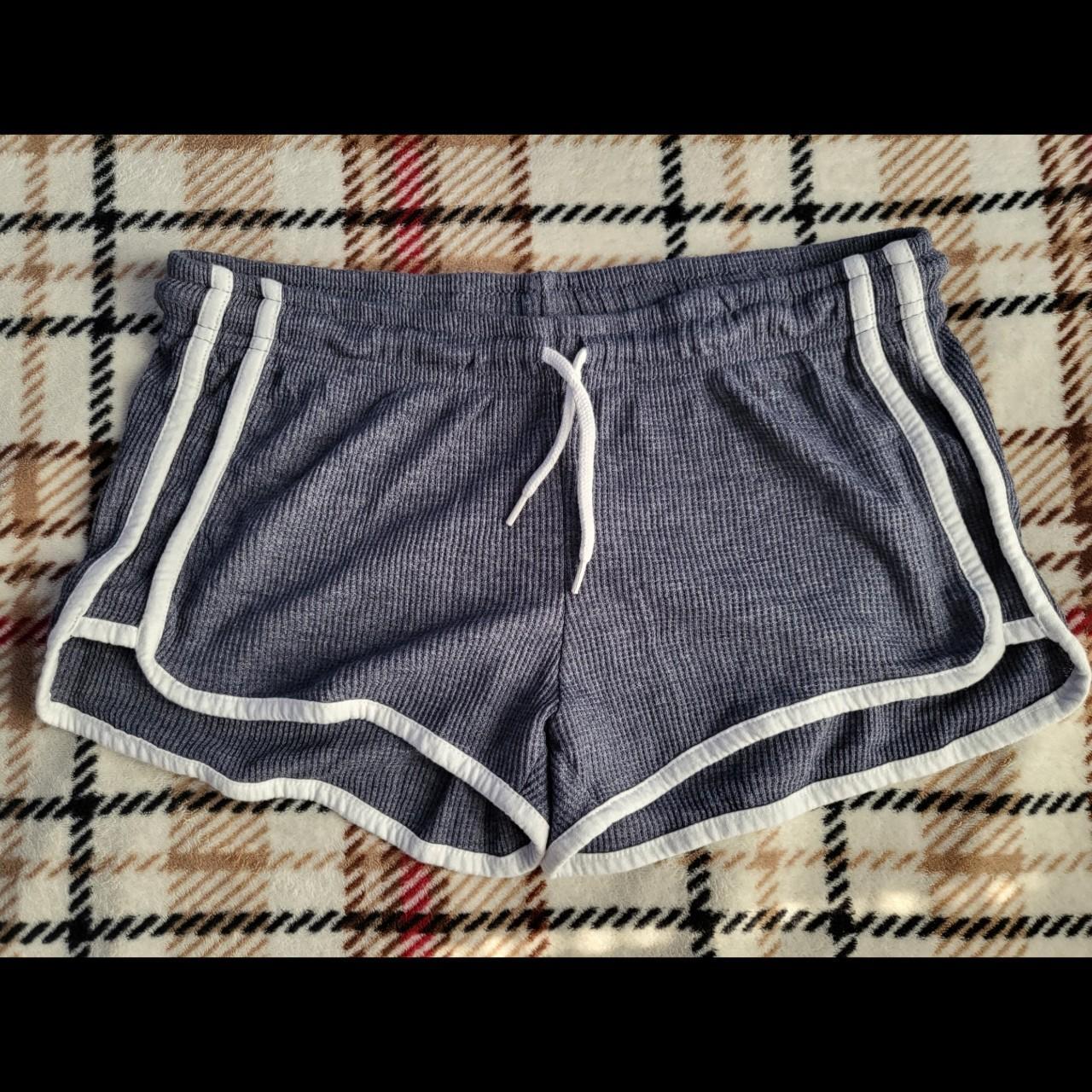 Virginia Commonwealth University RAMS Yellow Short - Depop