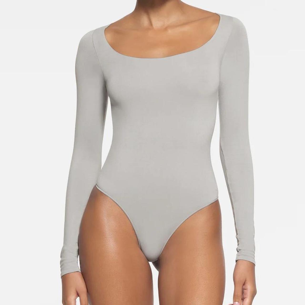 Skims Longe Sleeve Scoop Neck Bodysuit (thong), i - Depop